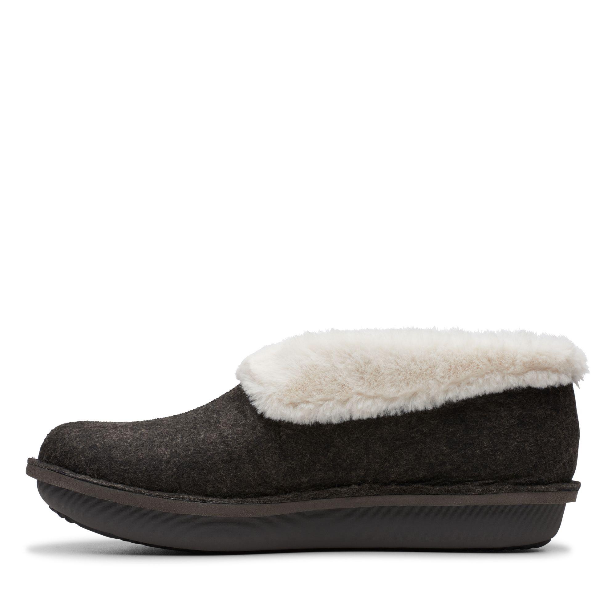 Clarks step flow scuff slipper Clearance
