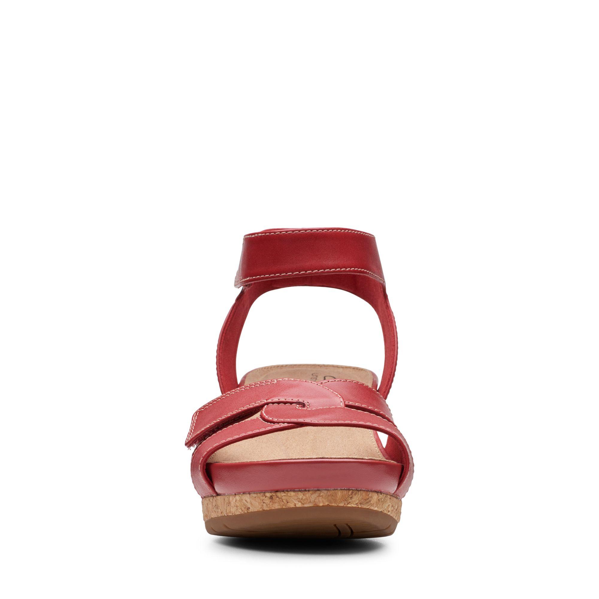 clarks women's un capri strap wedge sandal