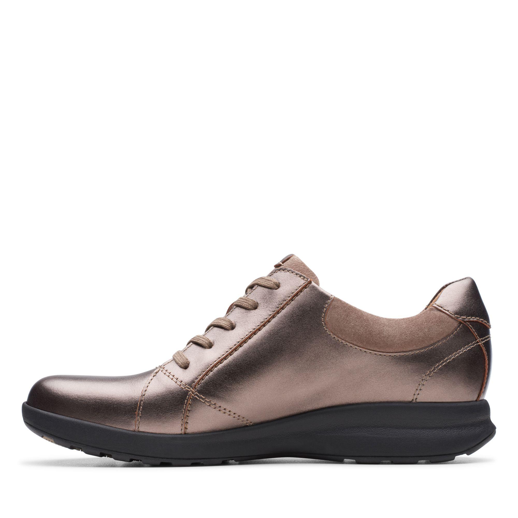 clarks un adorn lace pebble