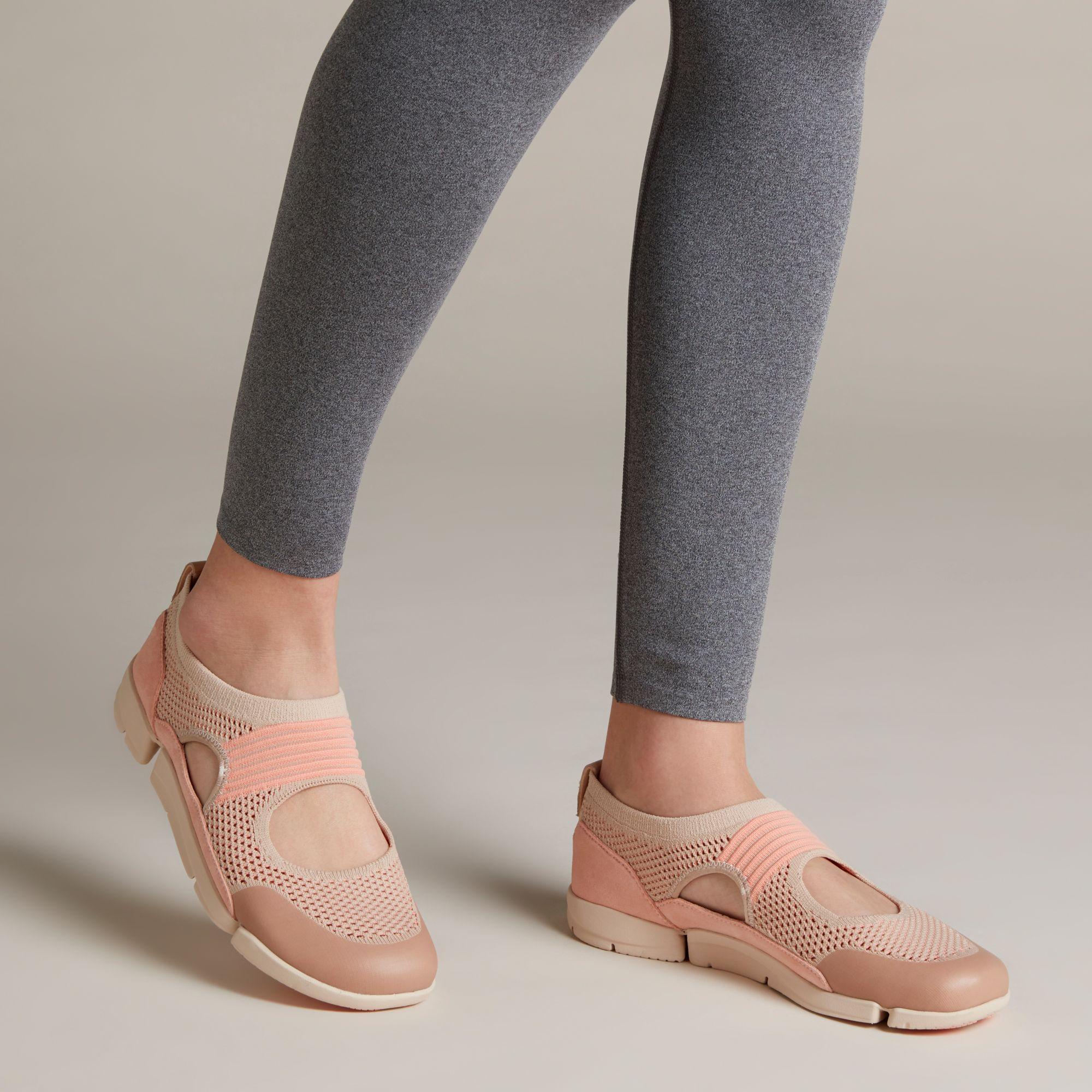 clarks tri tone shoes