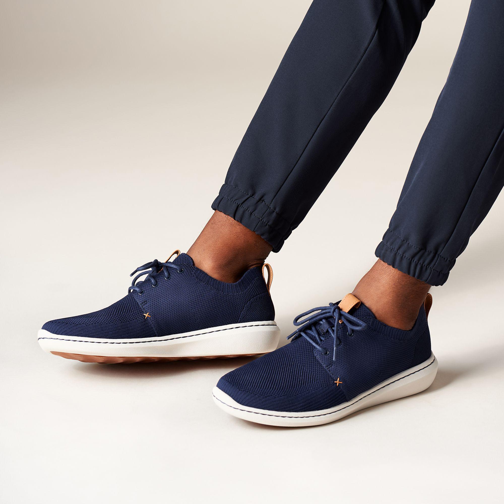 step urban clarks