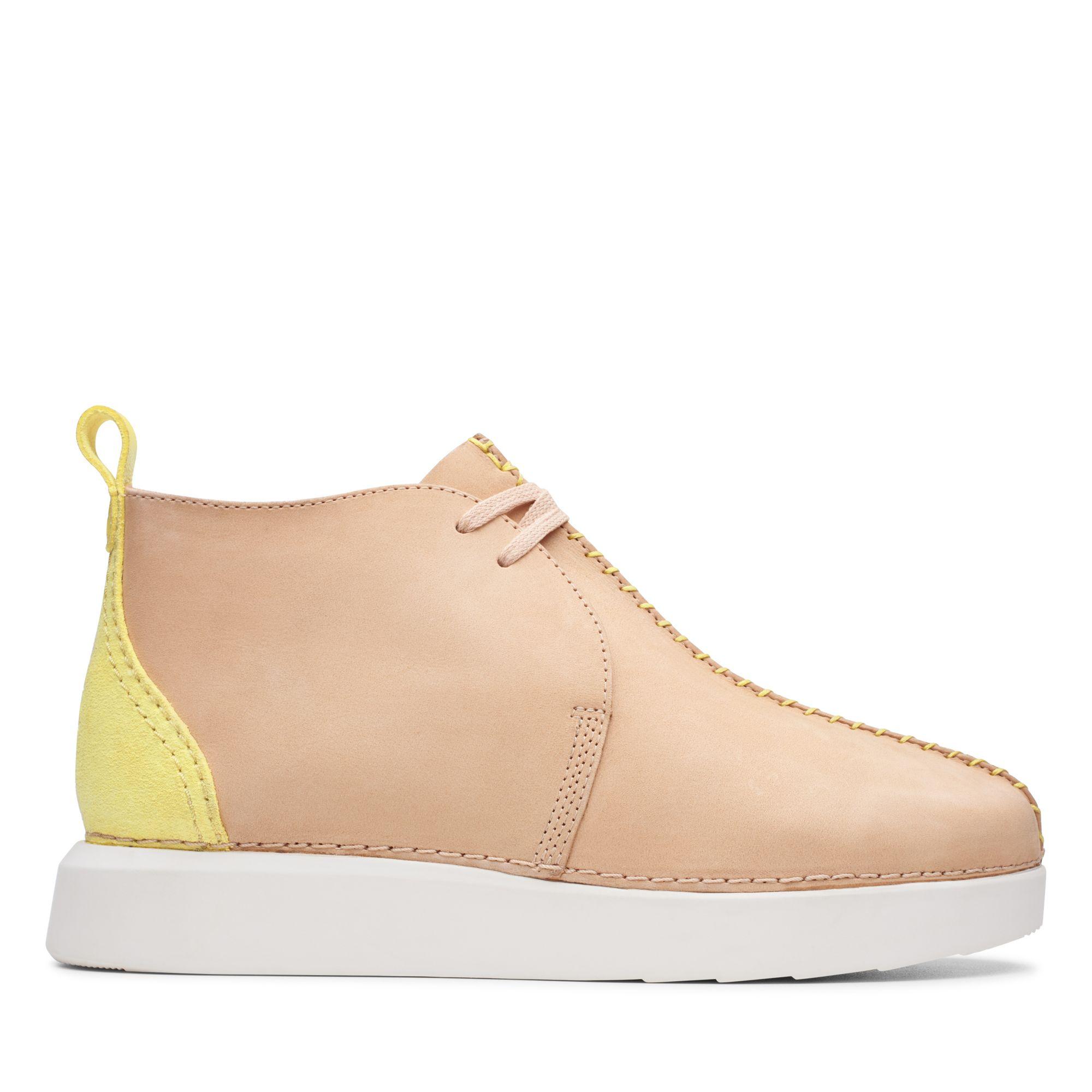 clarks desert trek sizing