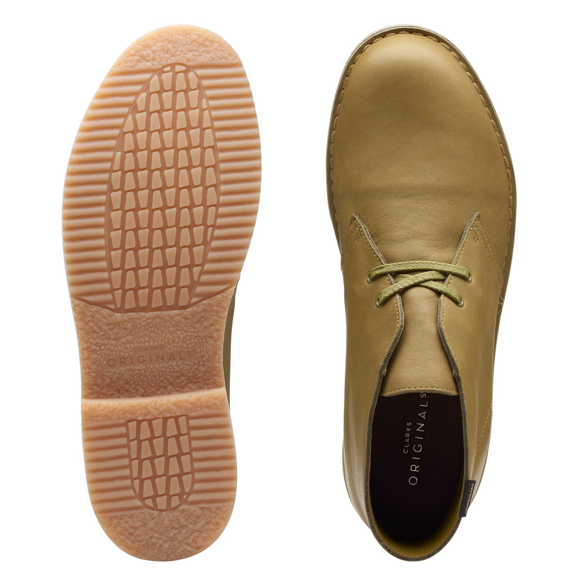Clarks Leather Desert Gtx Boot in Khaki Leather (Natural) for Men - Lyst