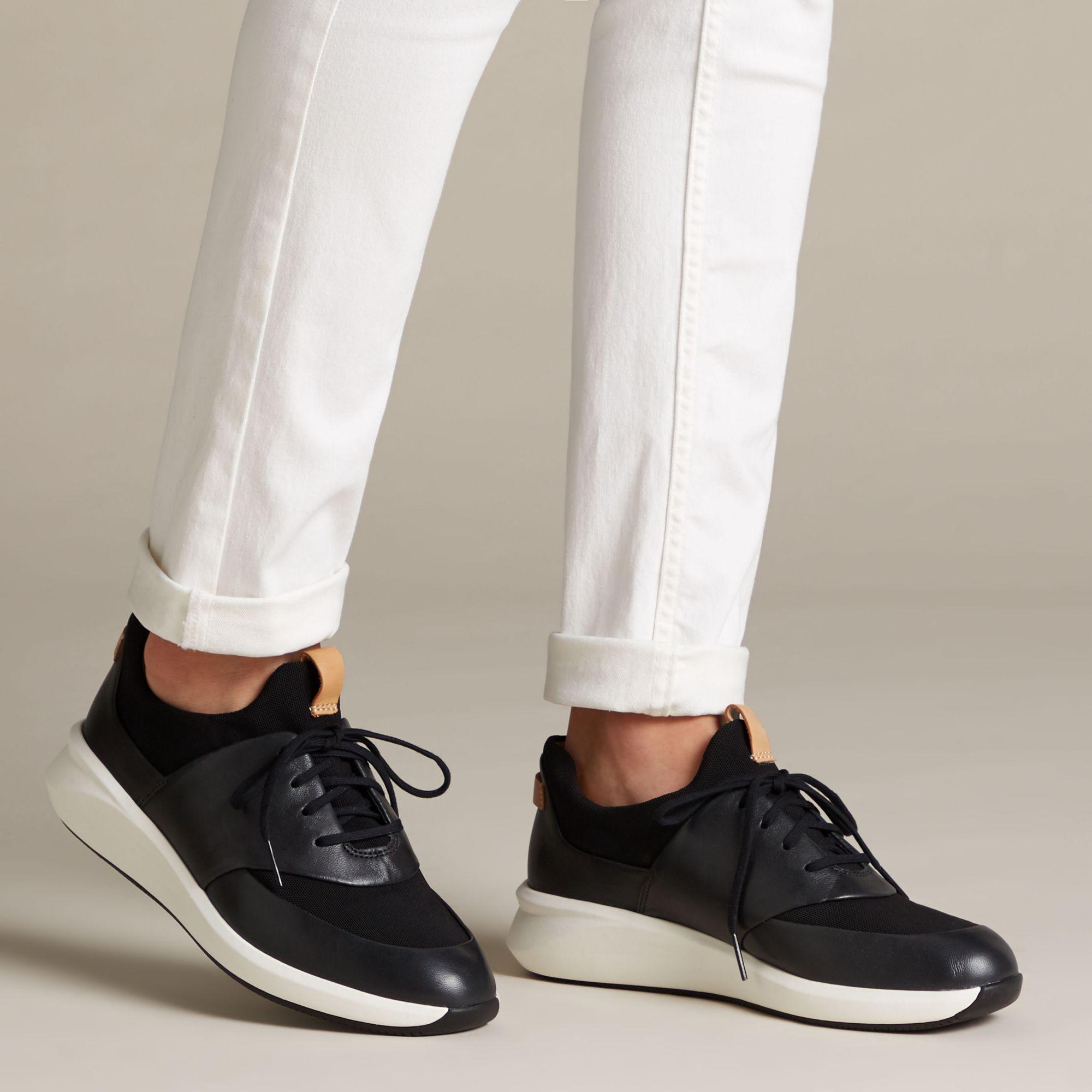 Clarks Un Rio Lace Womens Sports Trainers in Black Leather (Black) | Lyst