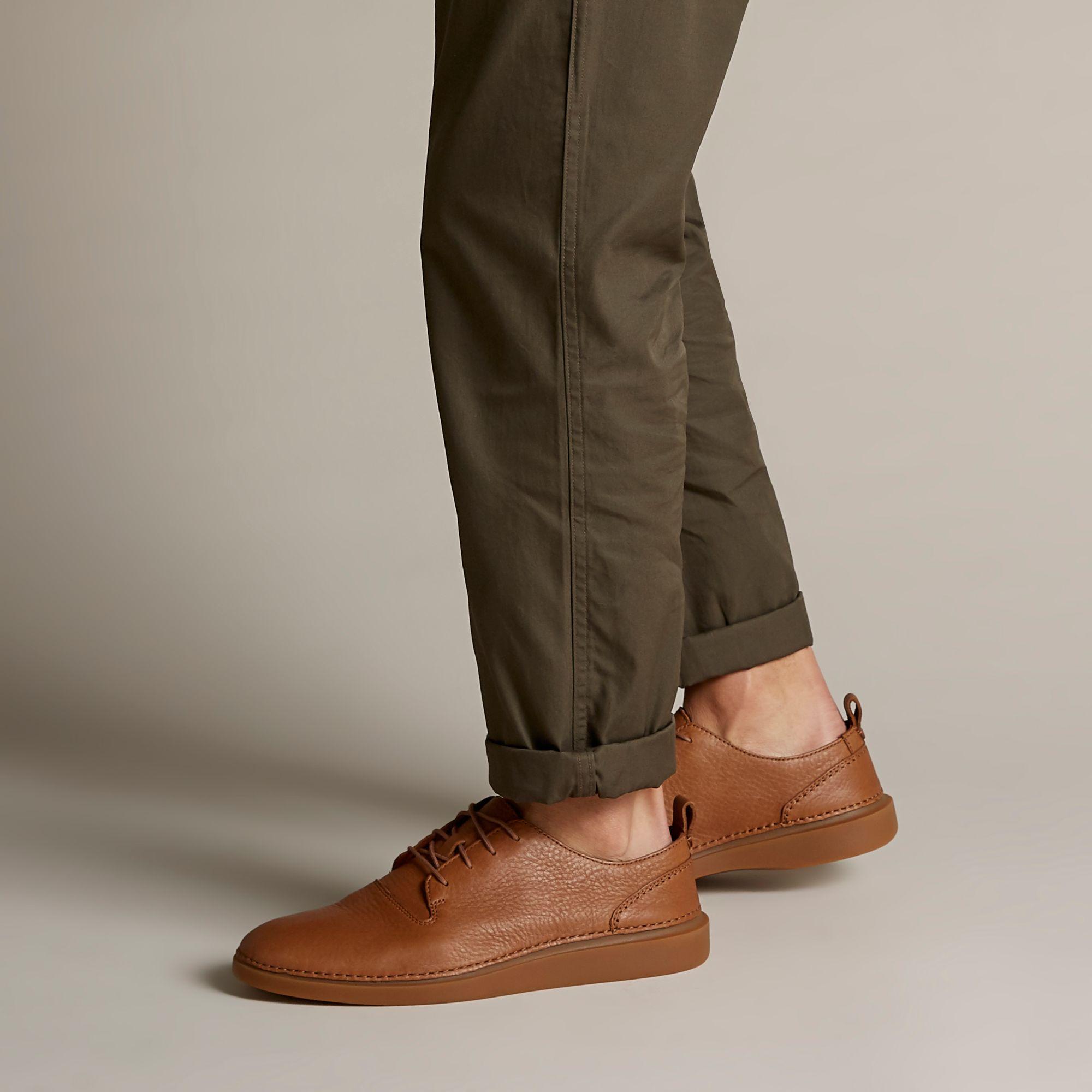 Clarks Hale Lace in Tan Leather (Brown 