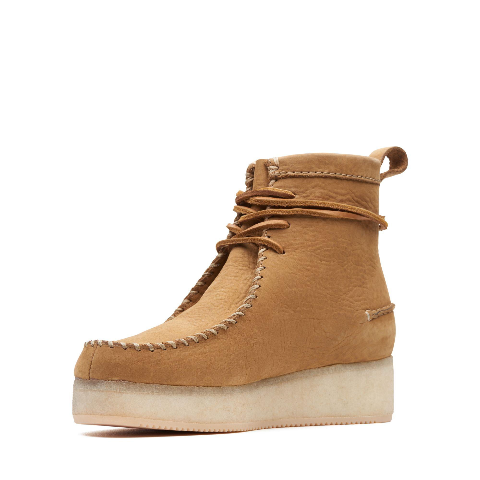 clarks wallabee craft boots