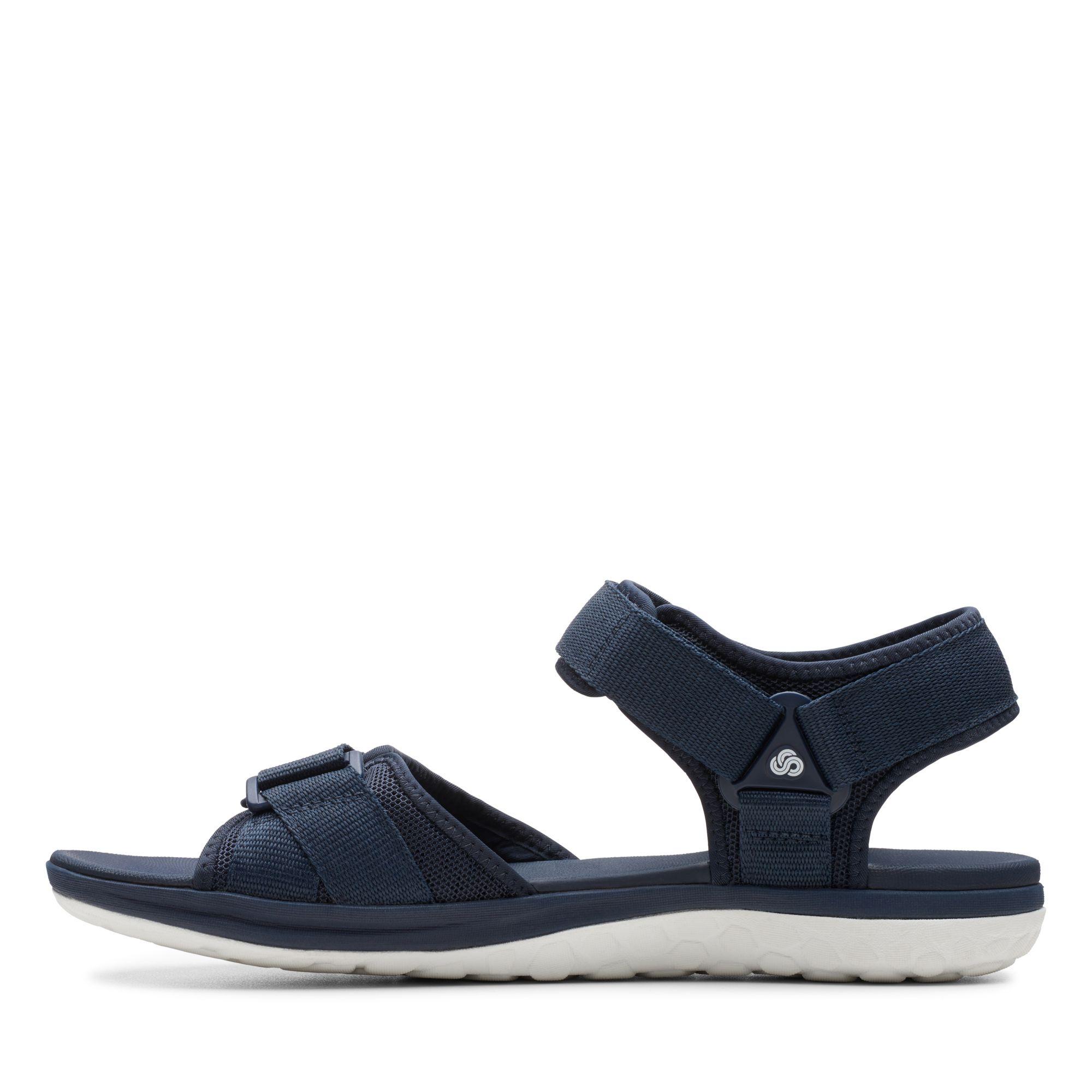 clarks step beat sun