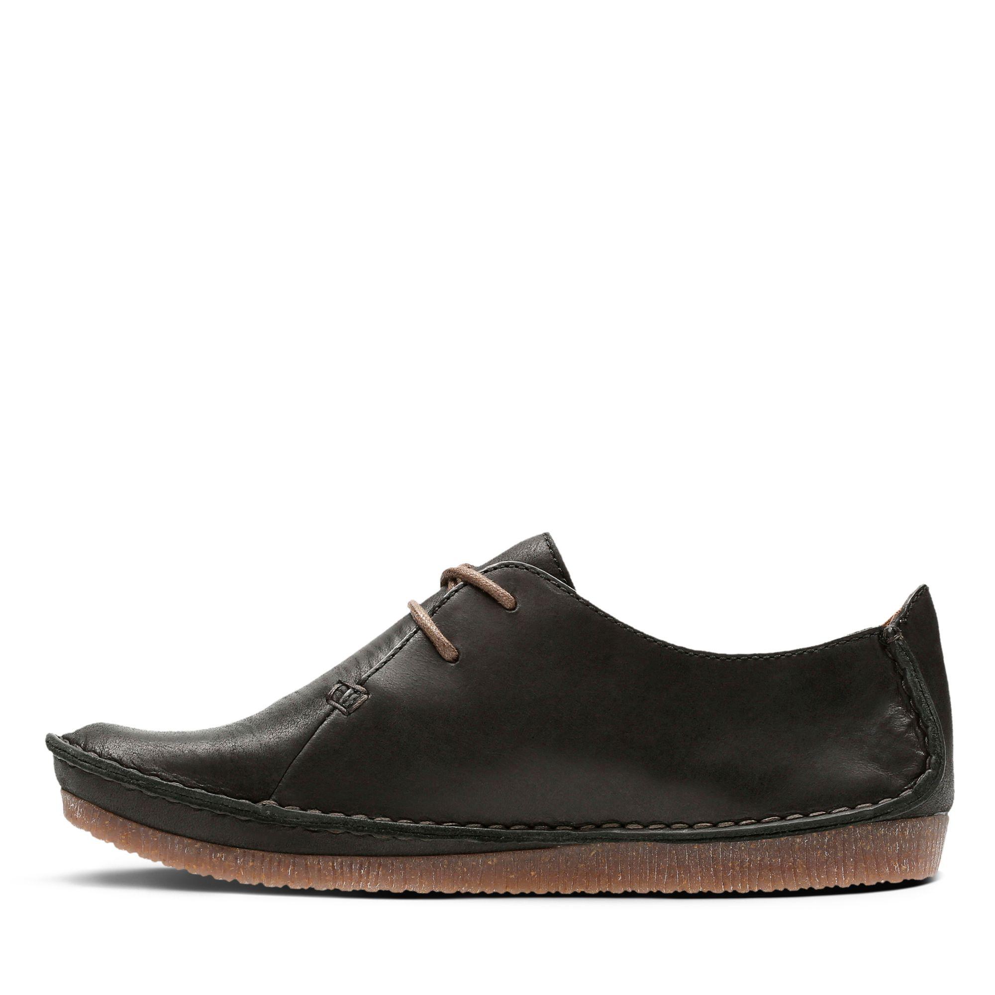 clarks janey mae black