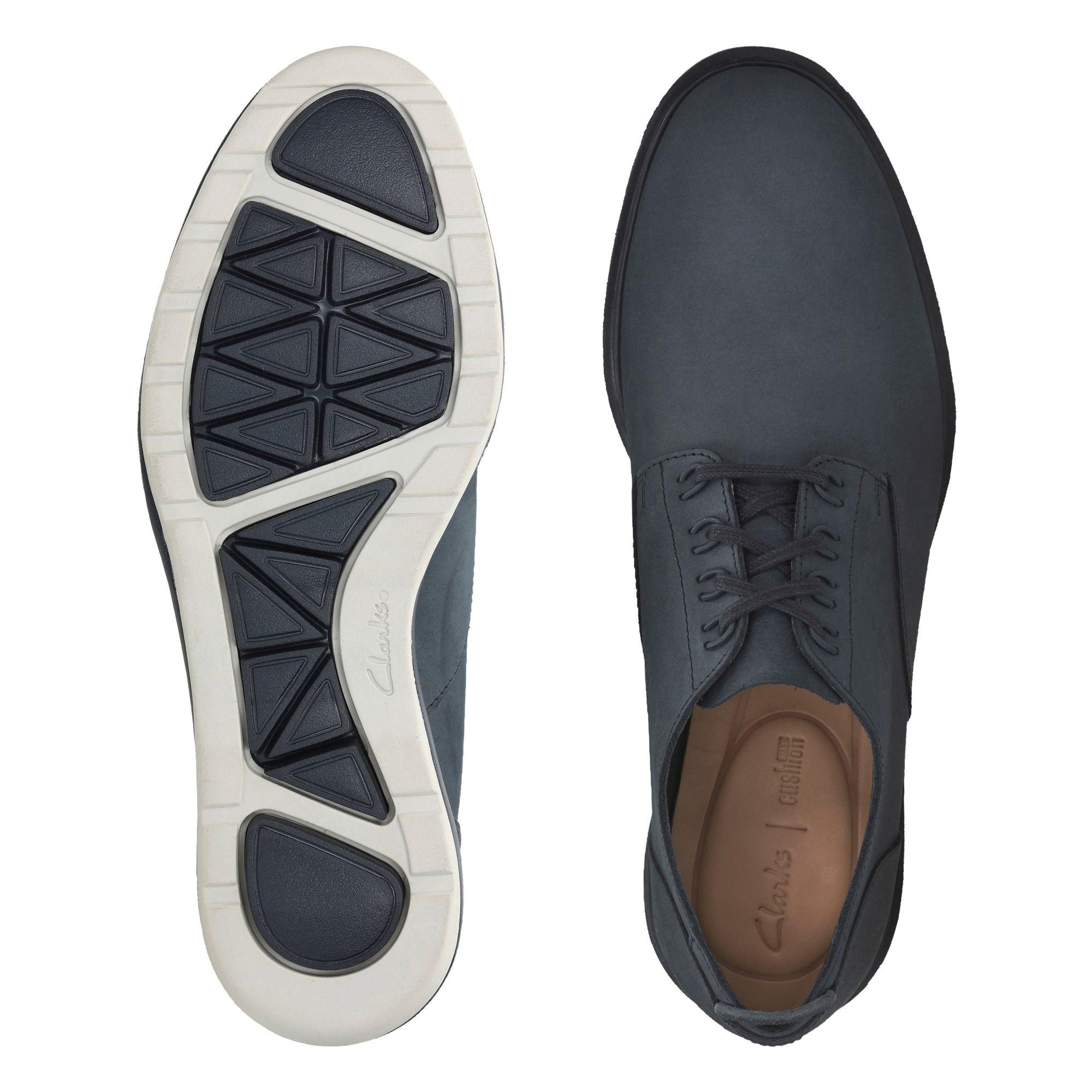 clarks glaston walk black