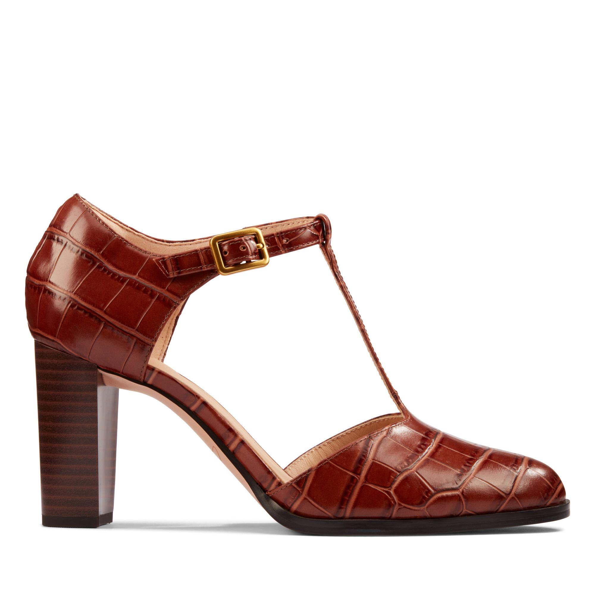 Clarks Leather Kaylin 85 T Bar in Dark 