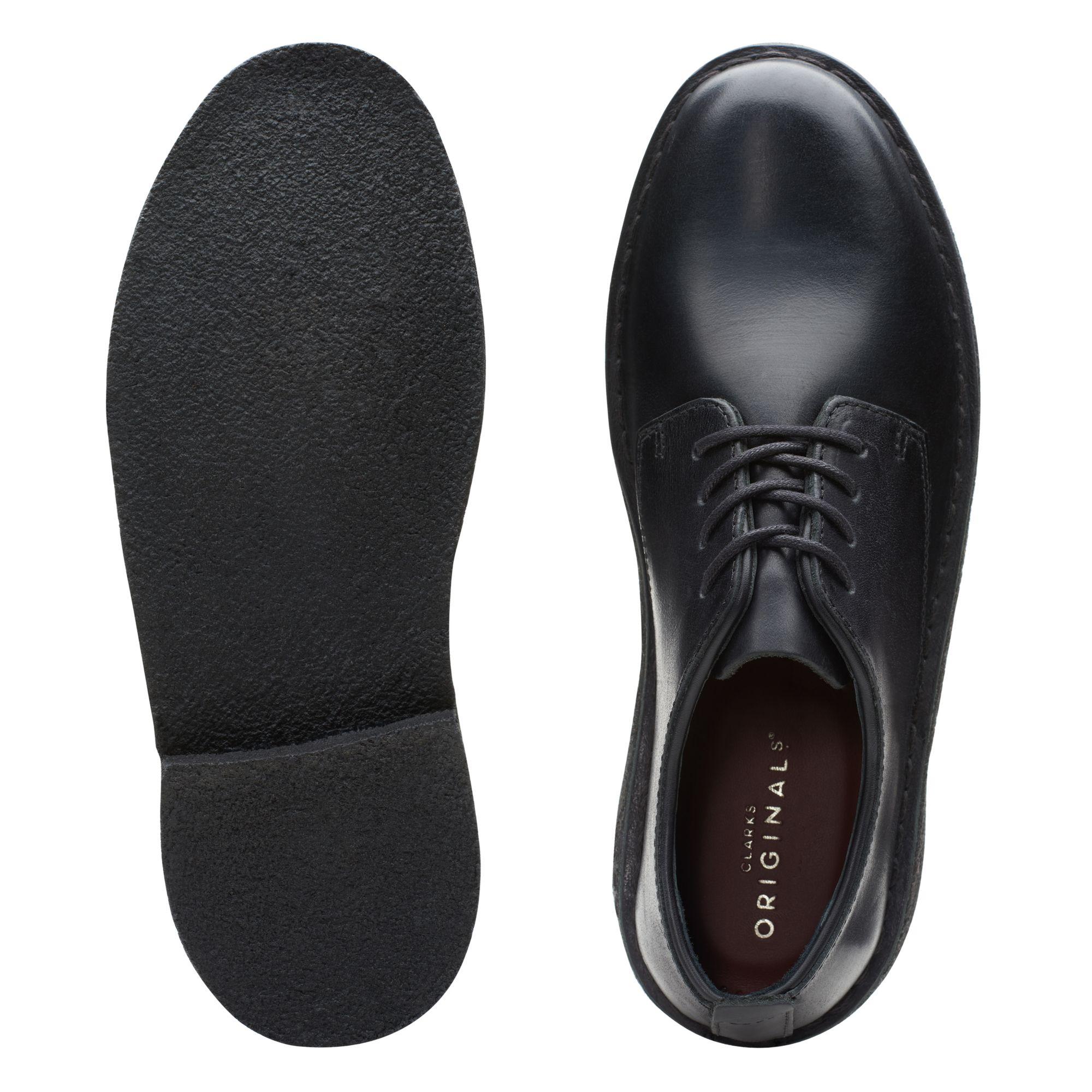 Clarks Leather London. Derbys in Black (Black) -