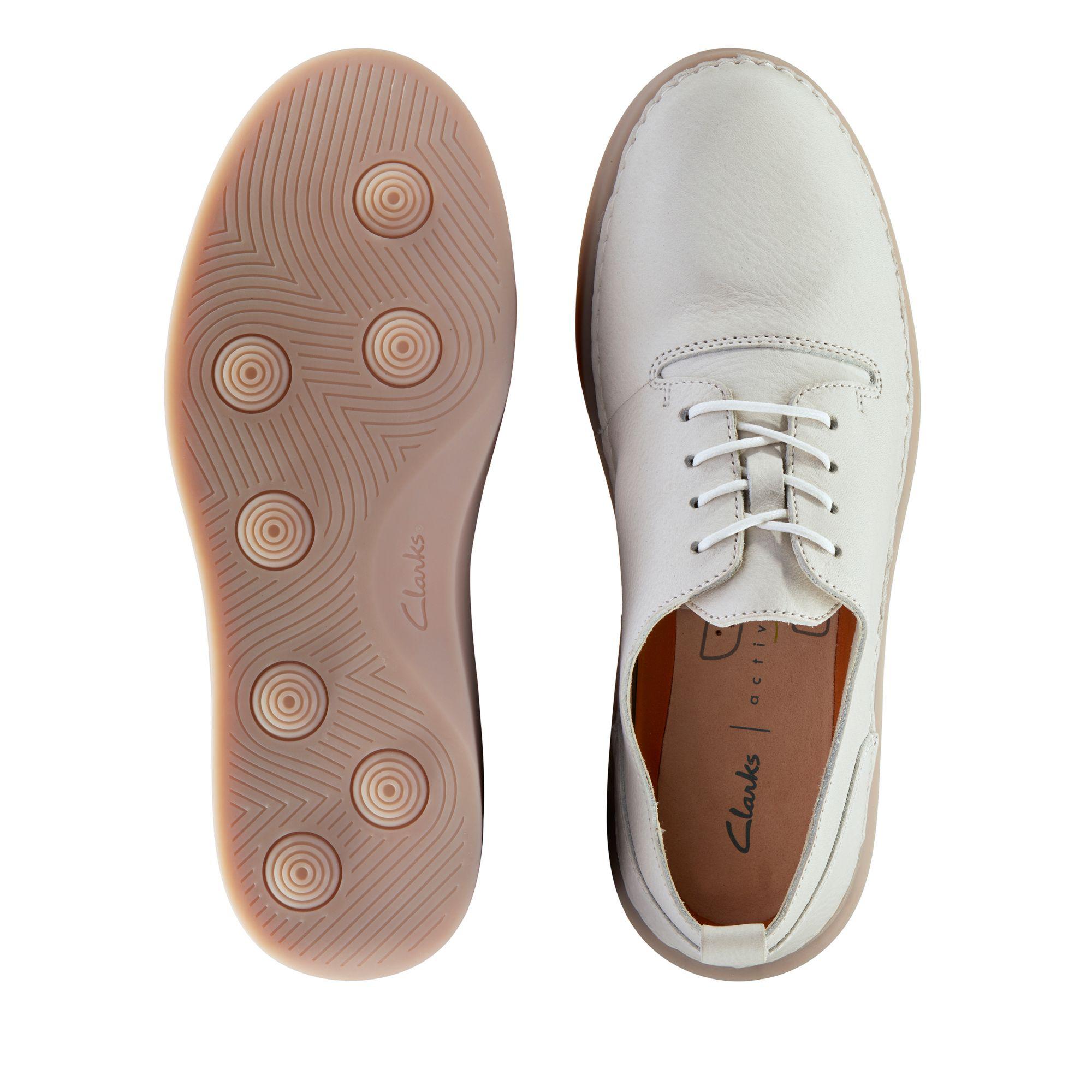 clarks hale lace womens