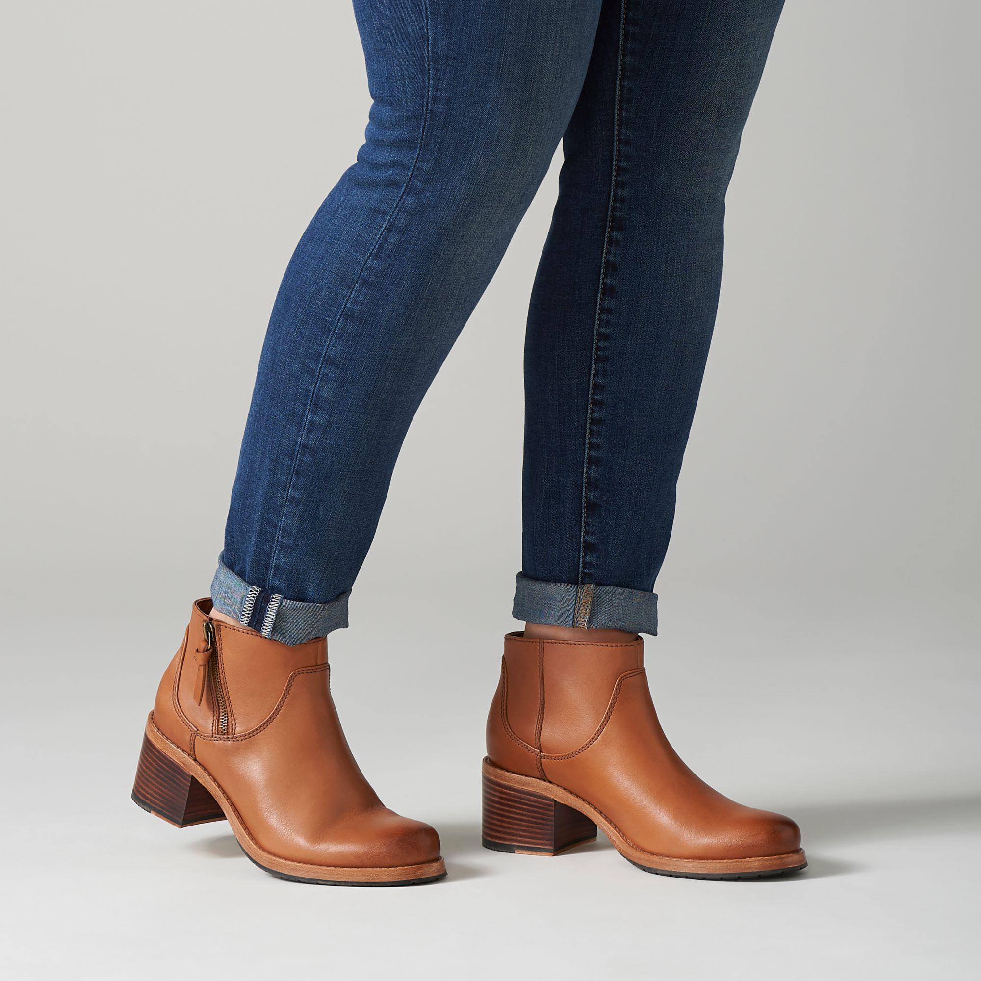clarks clarkdale dawn bootie