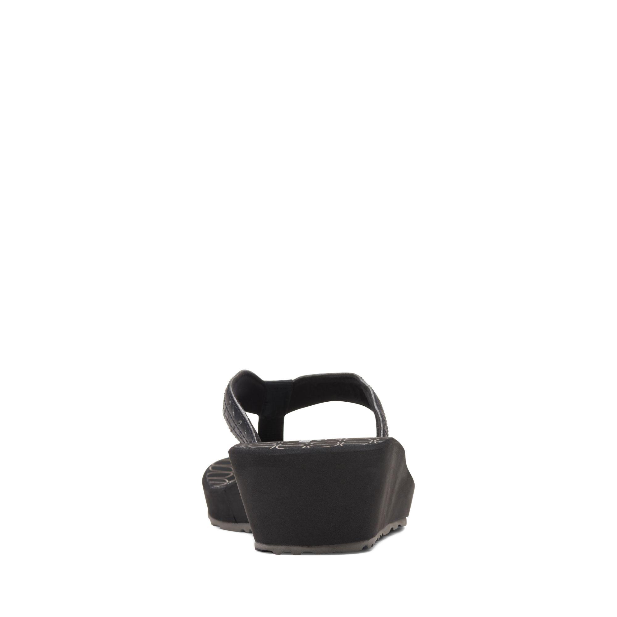 clarks liya gaze black