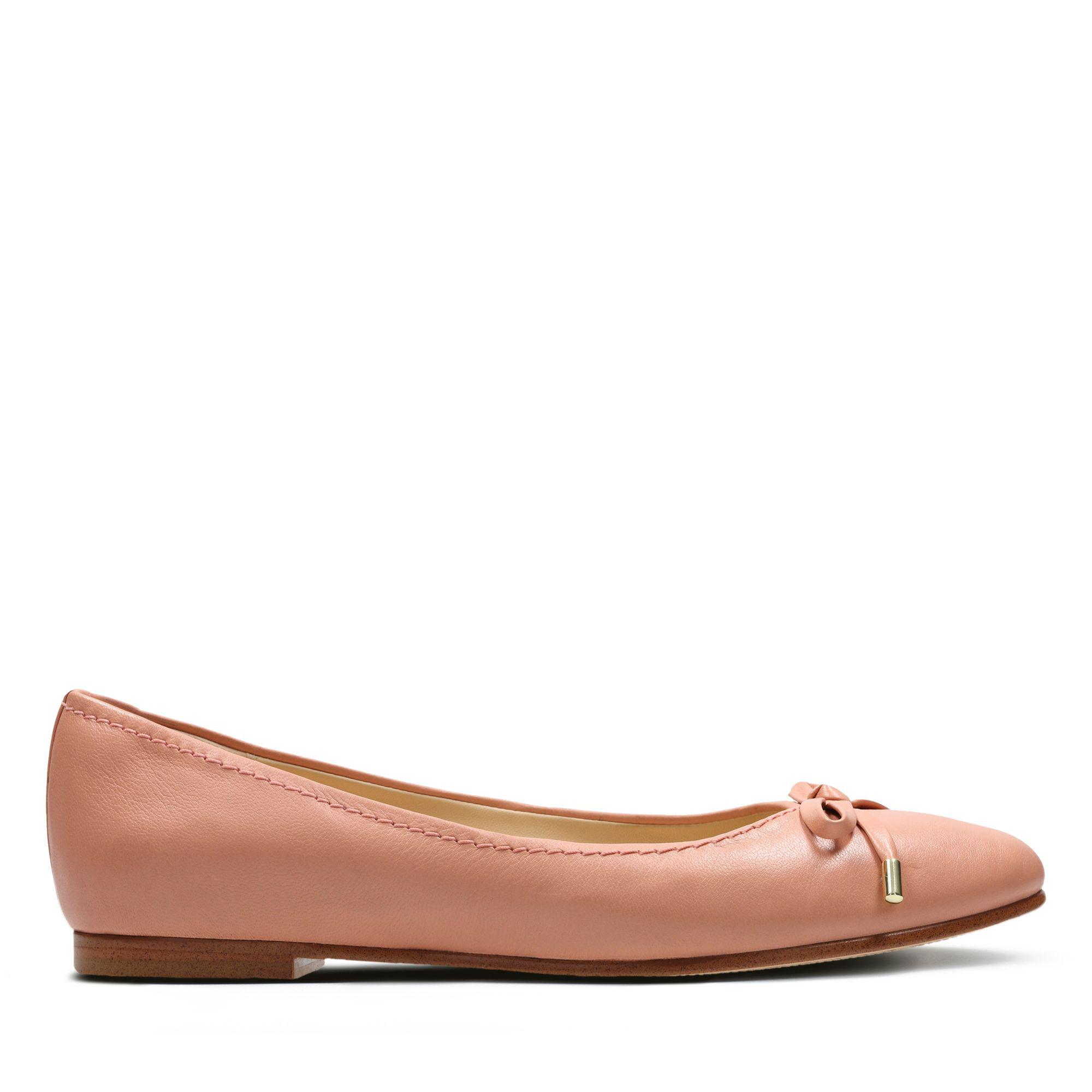 Clarks Leather Grace Lily Flat in Pink Leather (Pink) | Lyst
