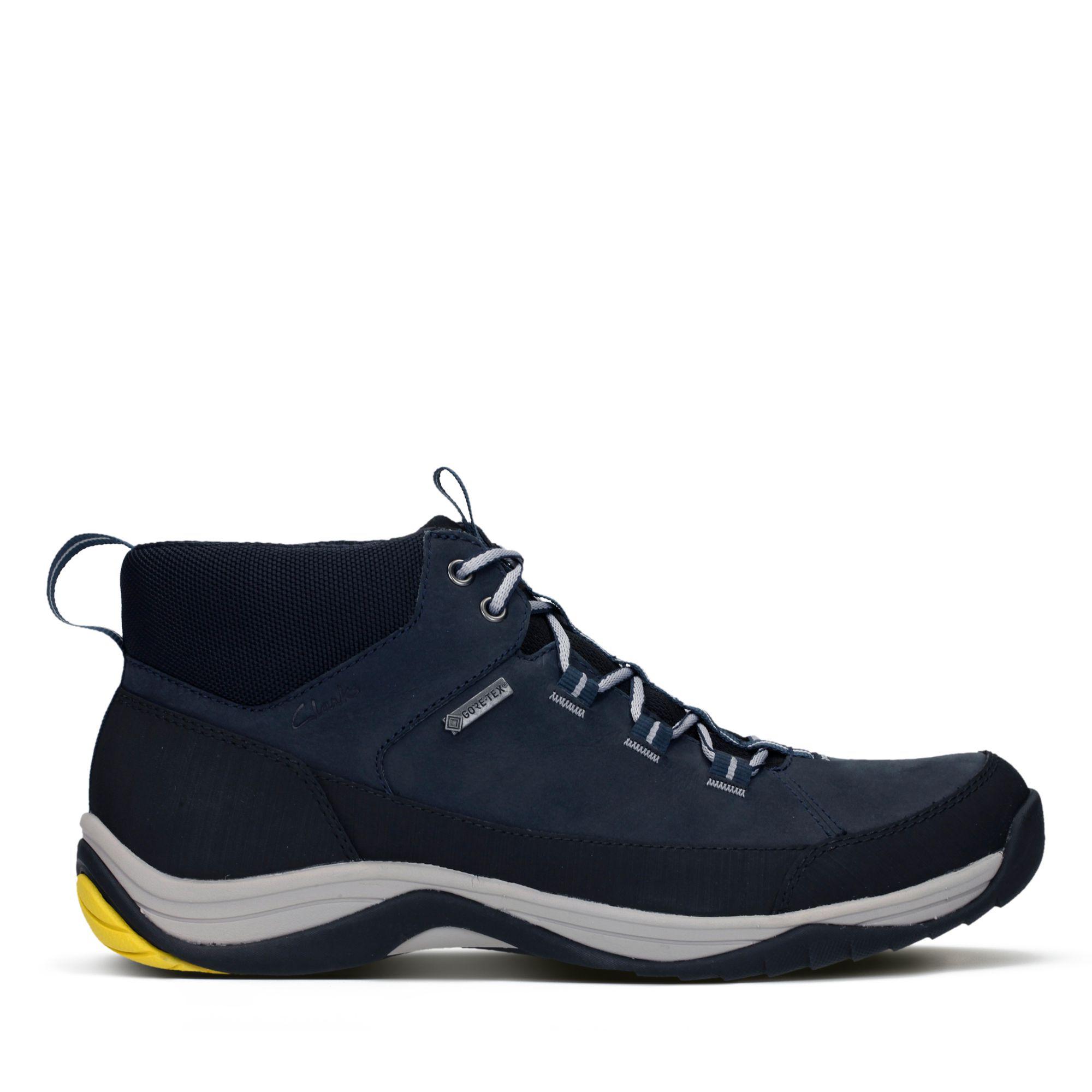 clarks baystone top gtx