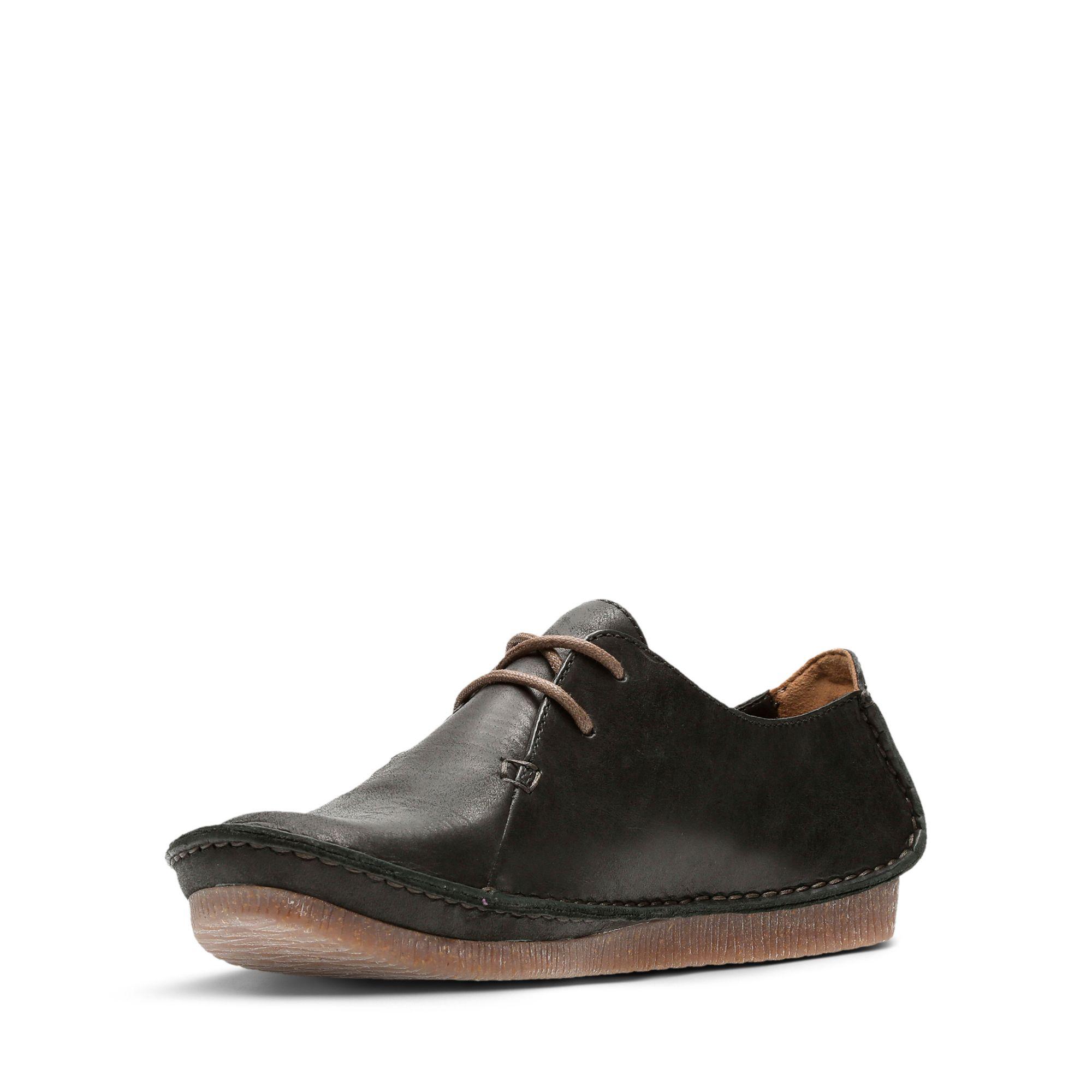 clarks janey mae black
