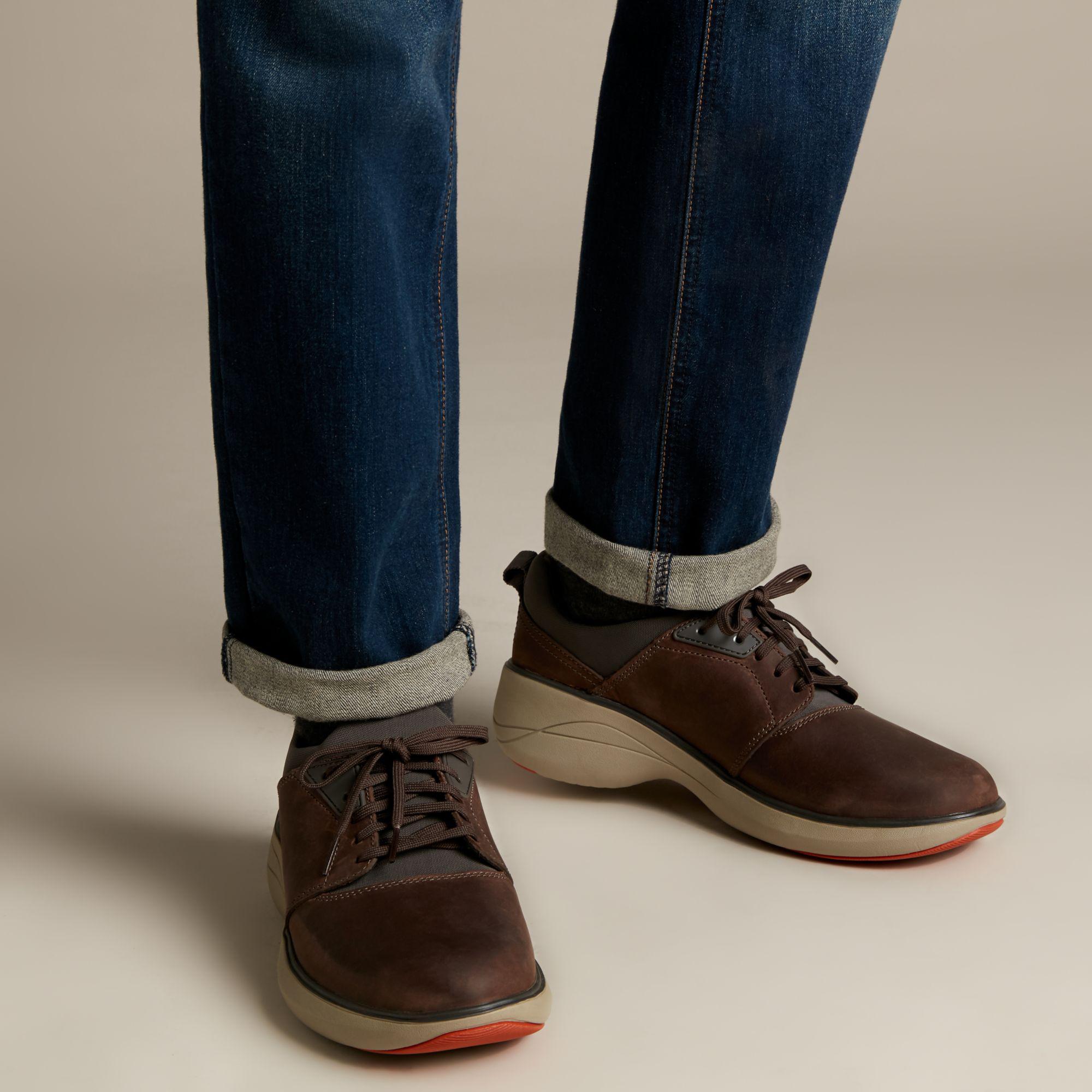 clarks un rise lo sneaker