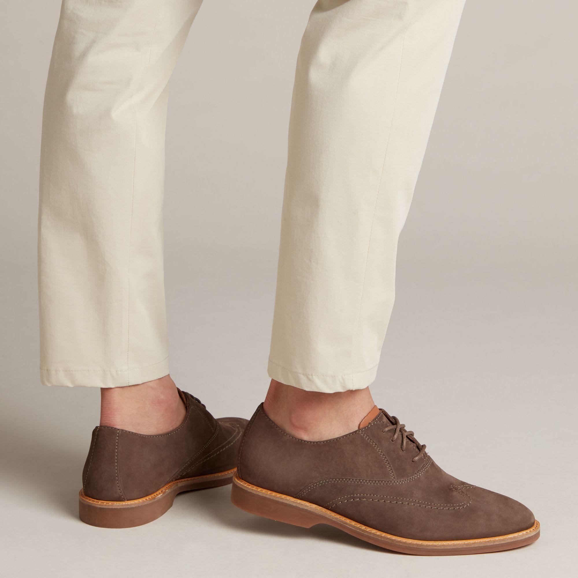 clarks vibe
