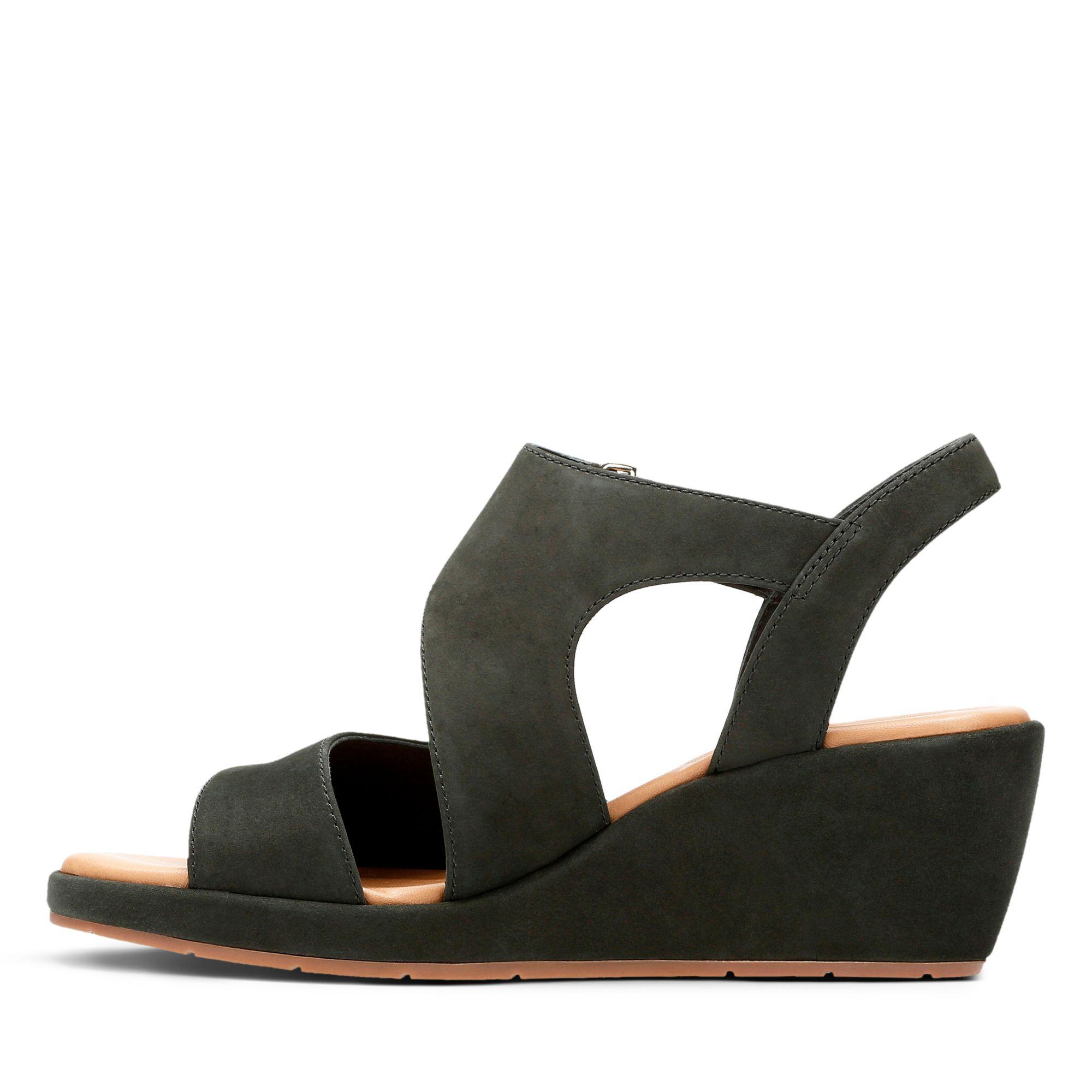 clarks un plaza sling black