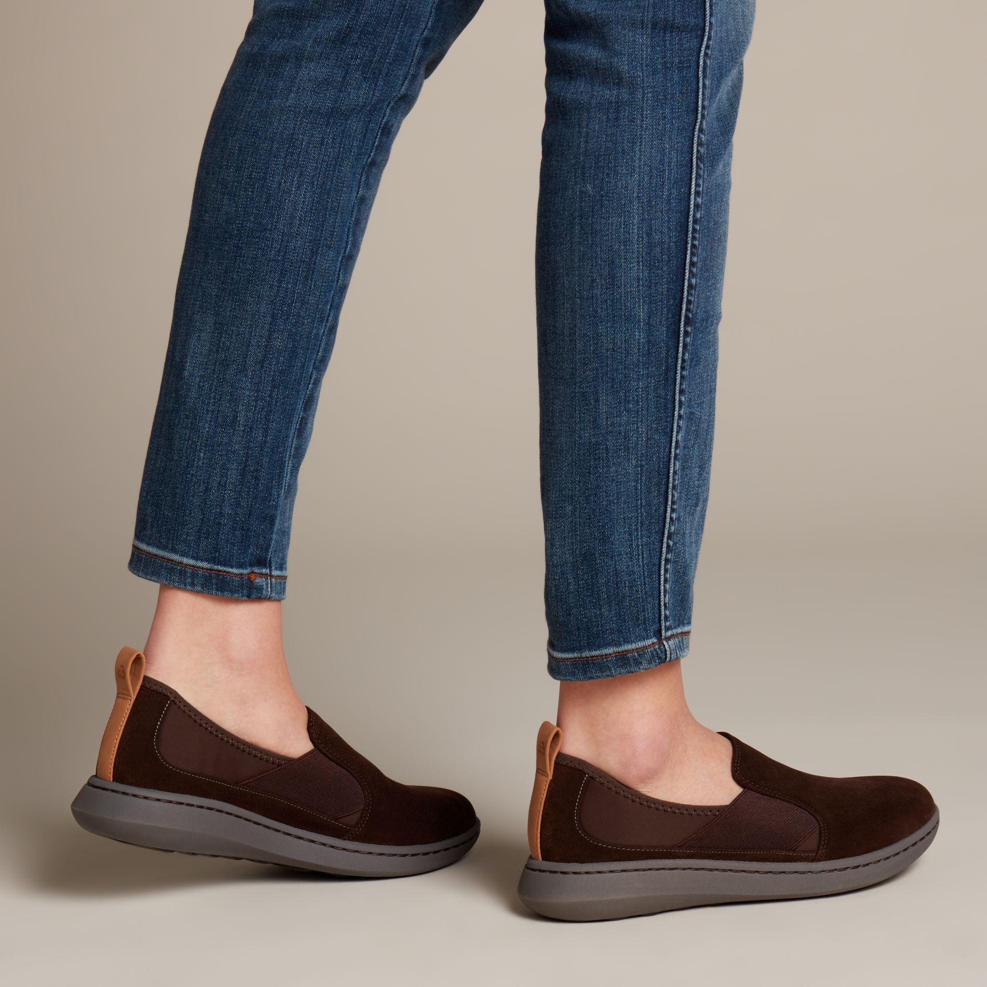clarks cloudsteppers step move jump