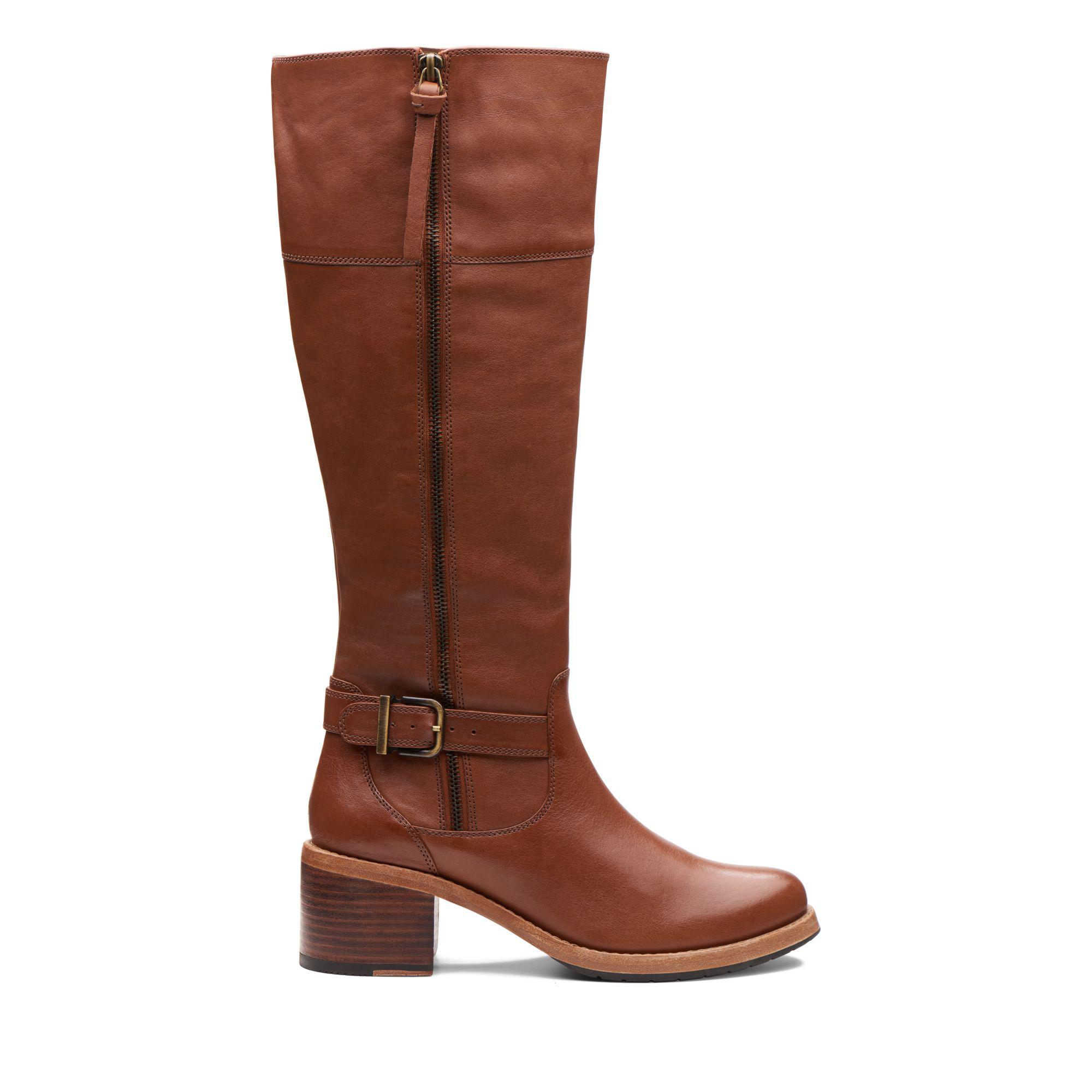 clarkdale sona boot tan