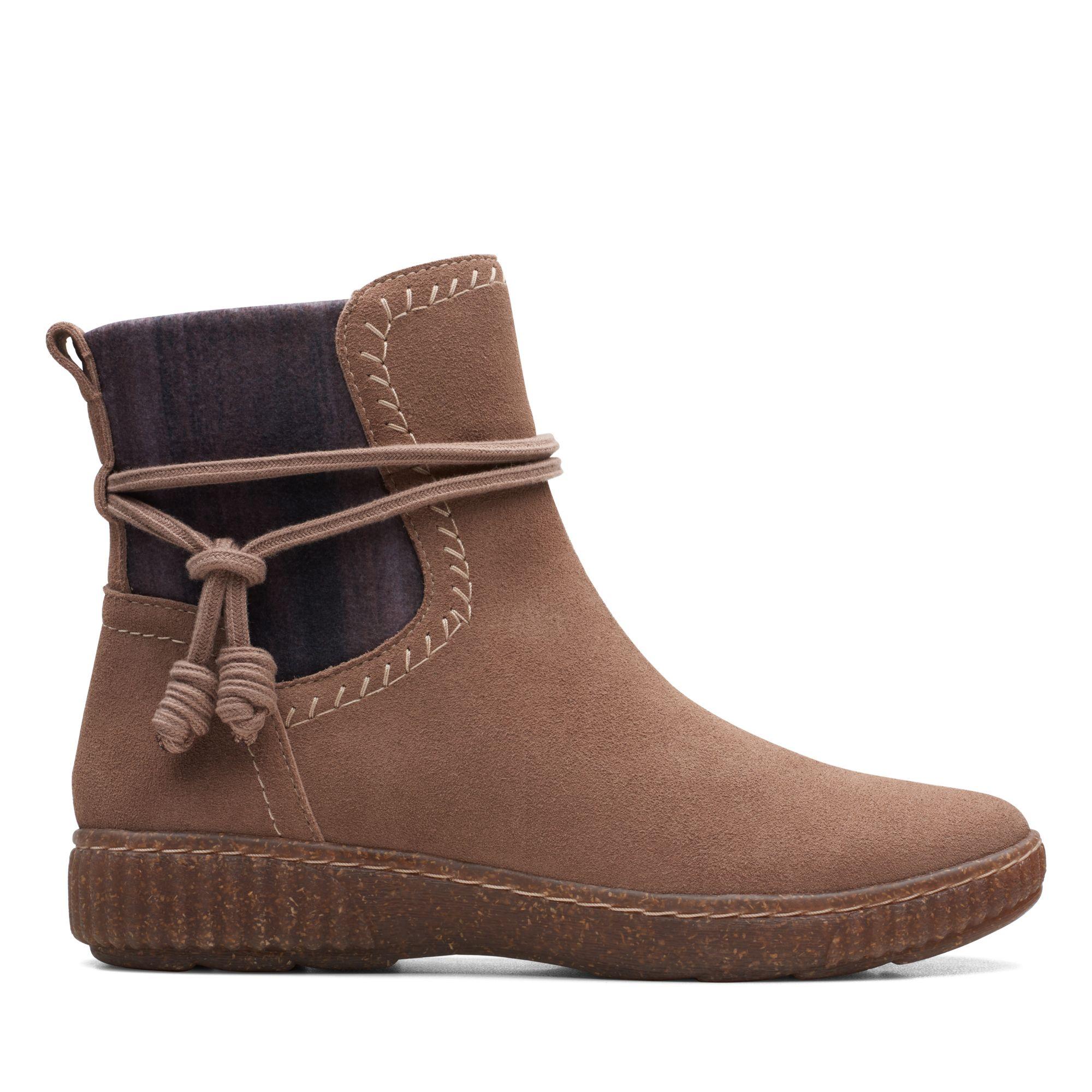 clarks adriel lily bootie