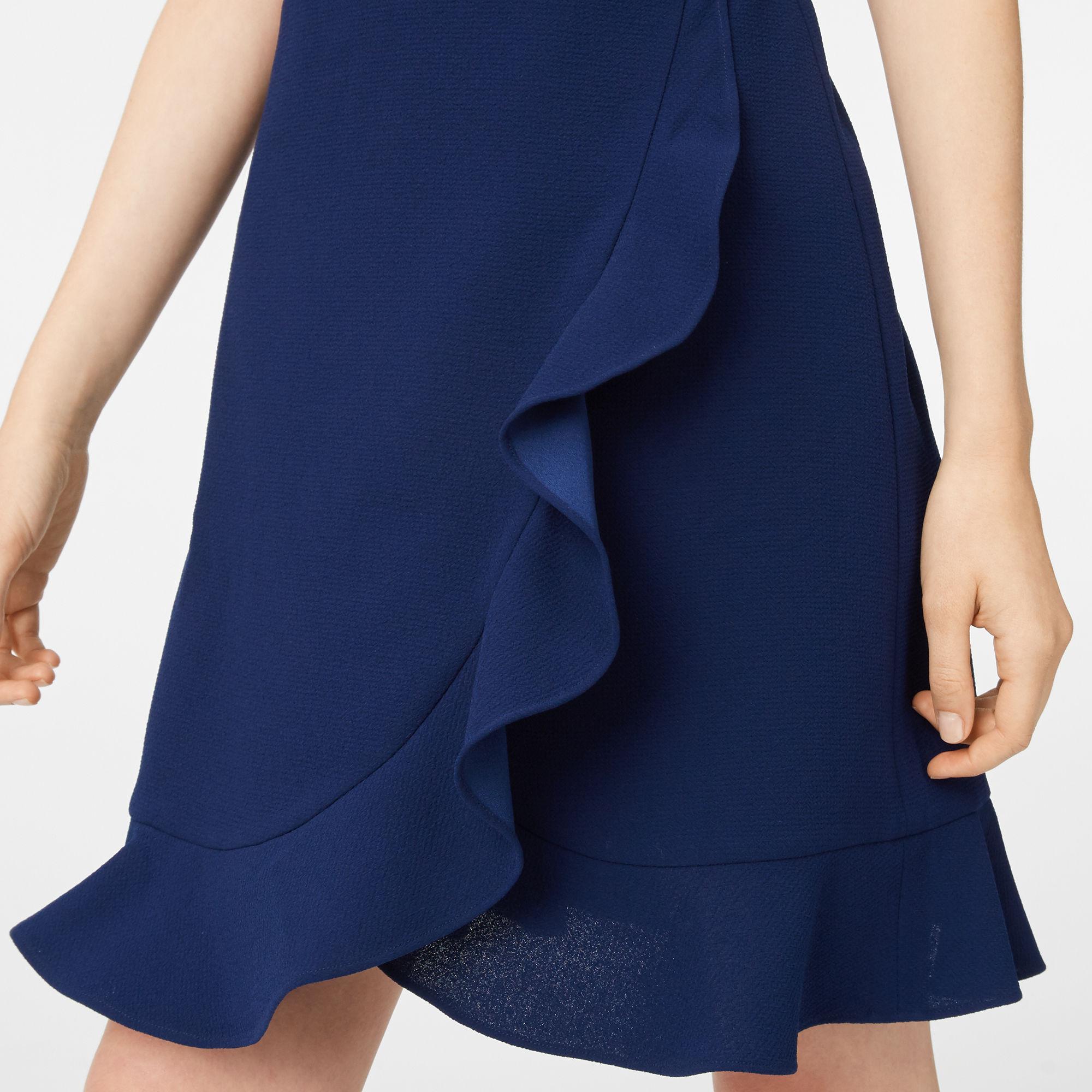 larna dress club monaco