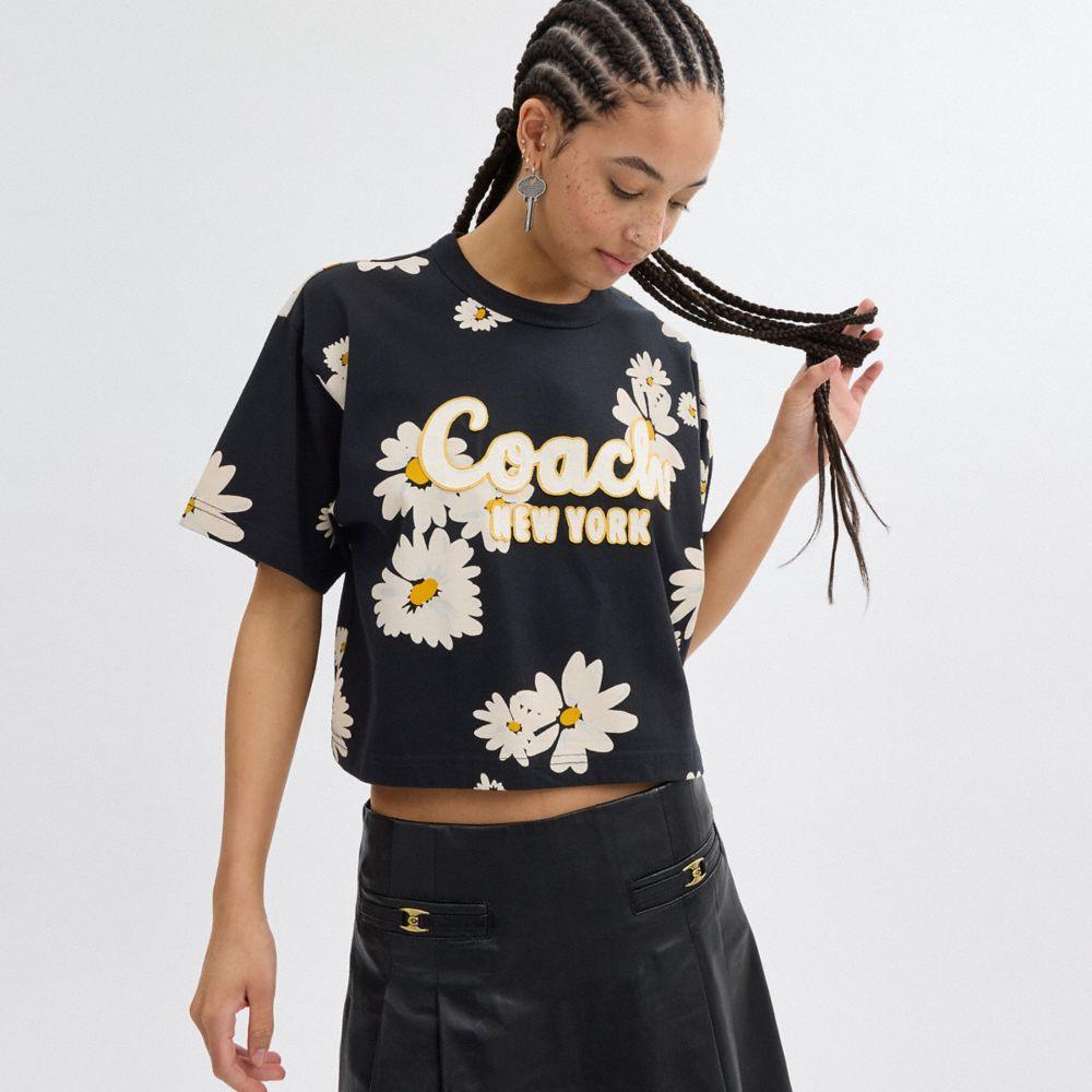 コーチ Cherry Cursive Cropped T Shirt In Organic Cotton Buy COACH Cherry Print Cursive Signature Cropped T-shirt In