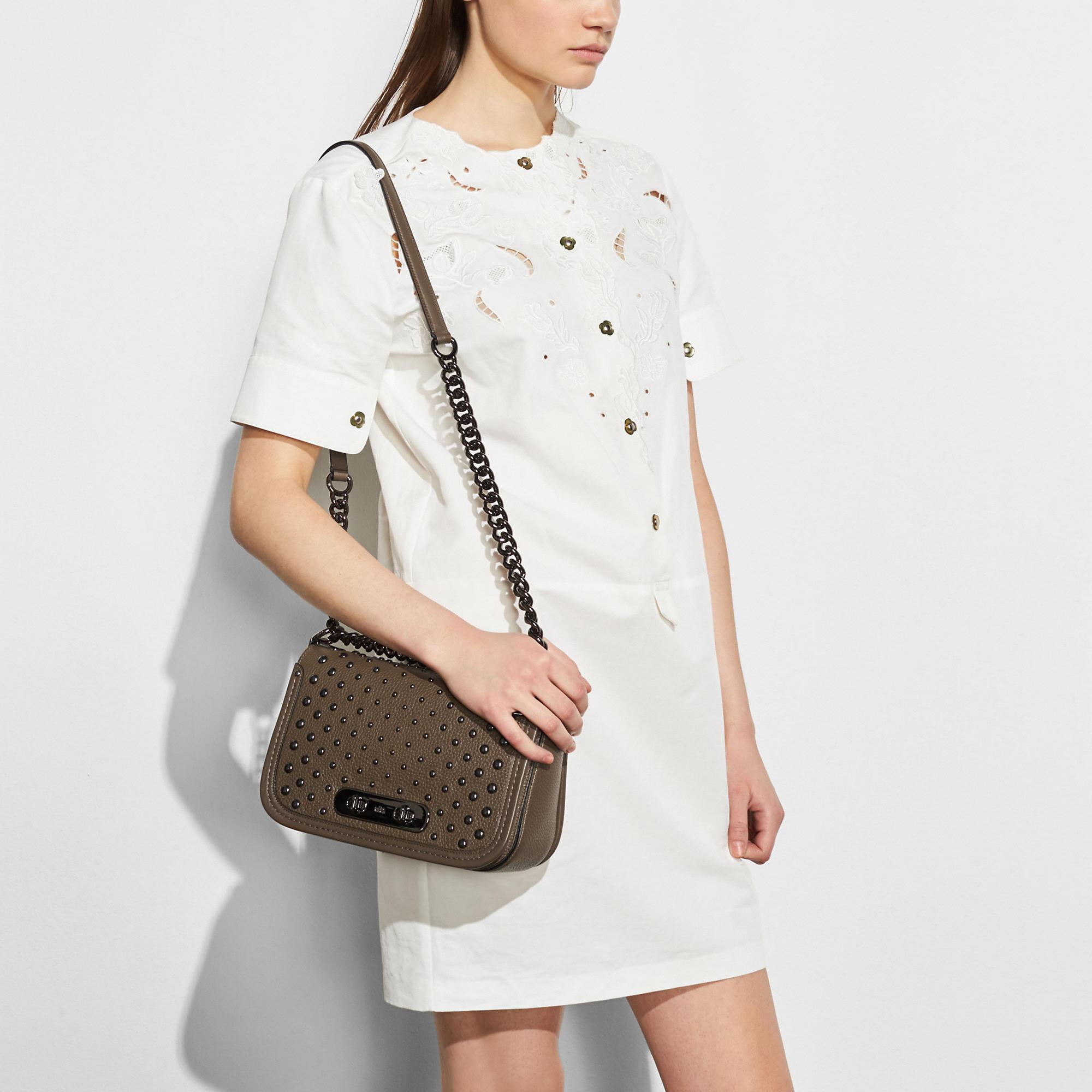 coach swagger shoulder bag 25