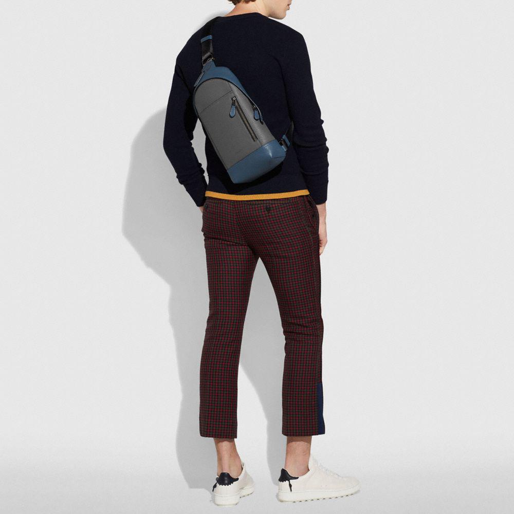 manhattan sling pack