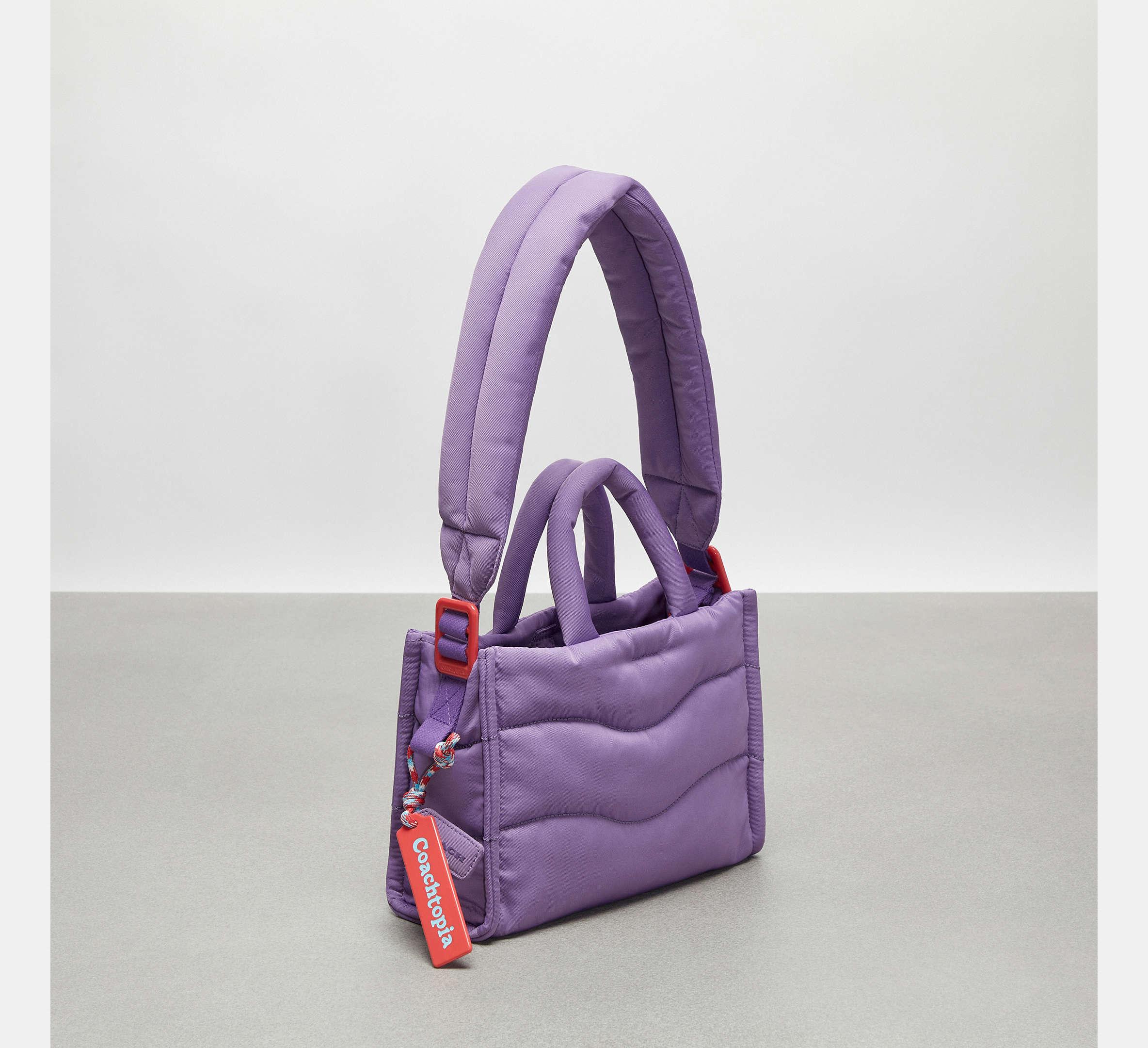 【Coach】Coachtopia Loop Mini Puffy Tote ◆国内発送◆ Coachtopia + Coachtopia Loop Mini Puffy Tote