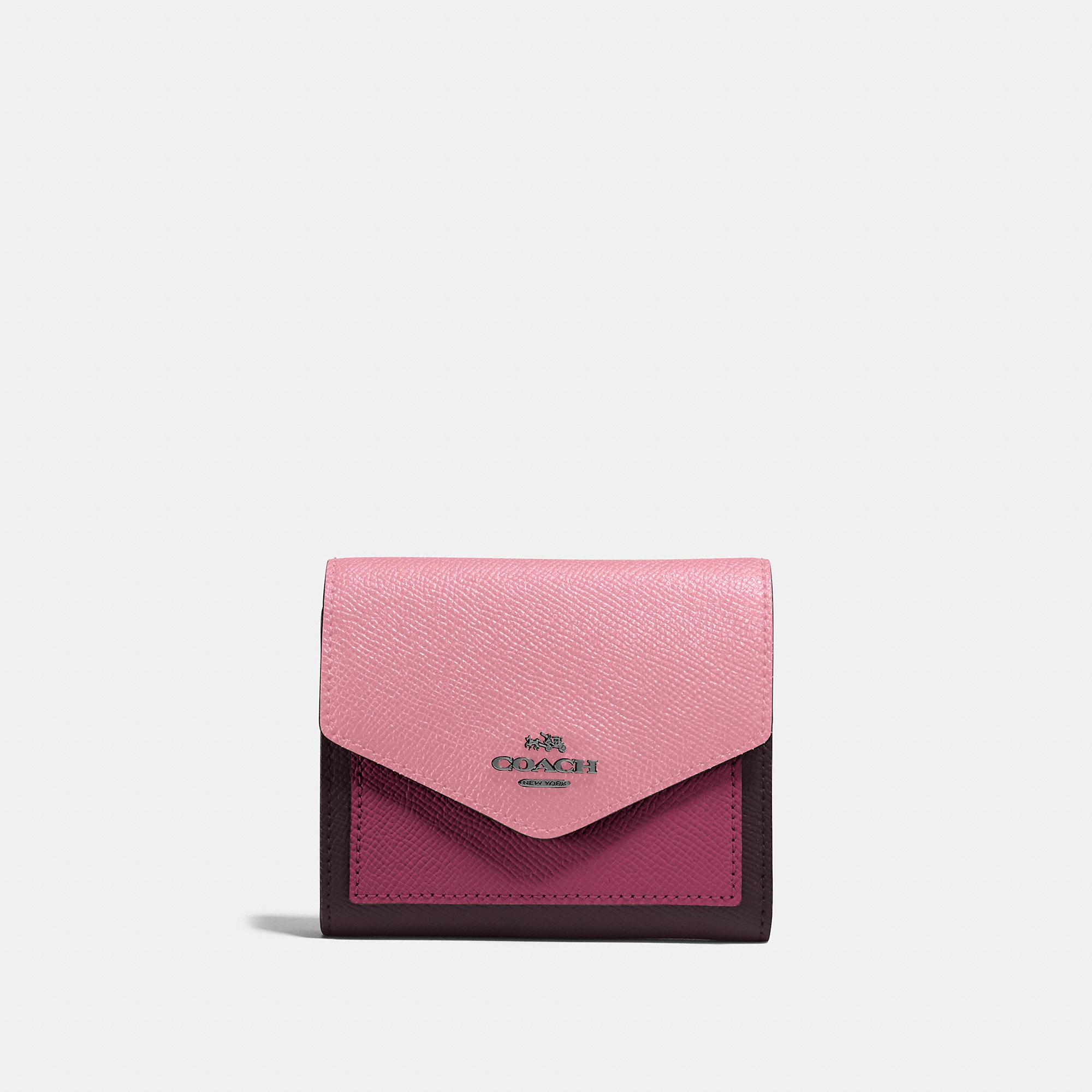 small wallet pink