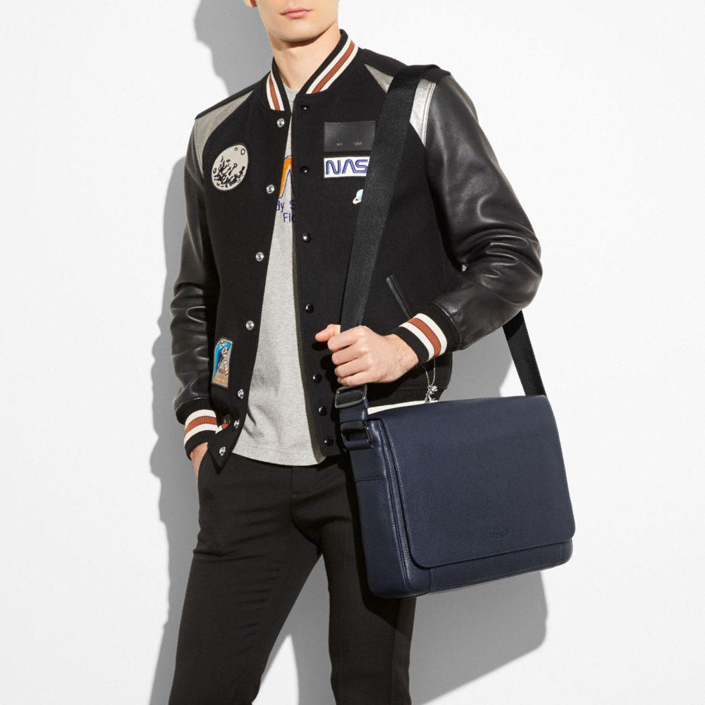 Coach metropolitan 2025 soft courier
