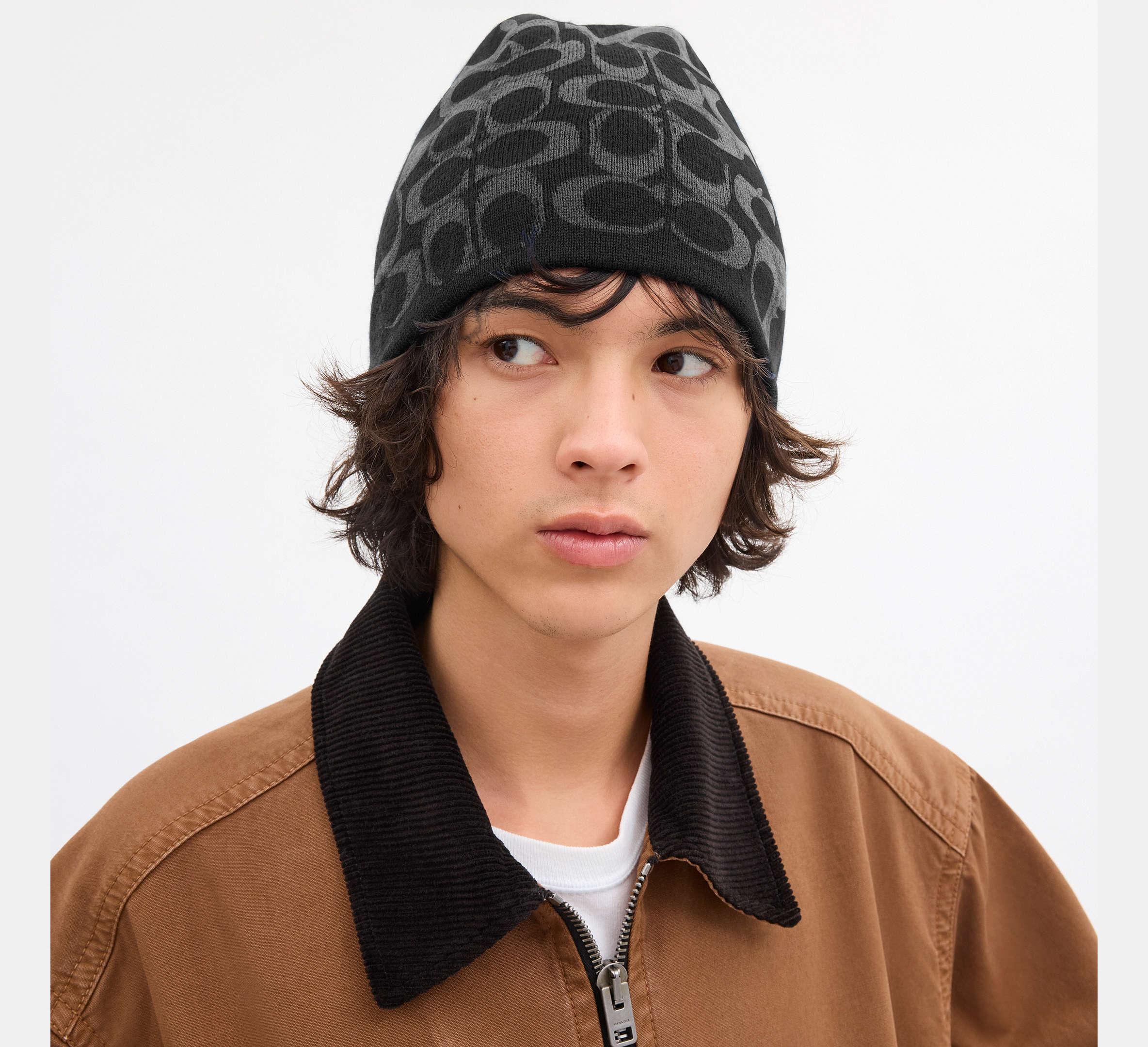 COACH Reversible Signature Beanie in Black for Men | Lyst UK display picture 1