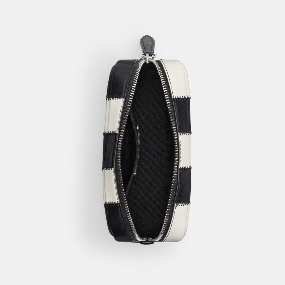 バッグ COACH Black Signature Cosmetic Pouch Coach Box Program Patent Signature Leather Essential Mini