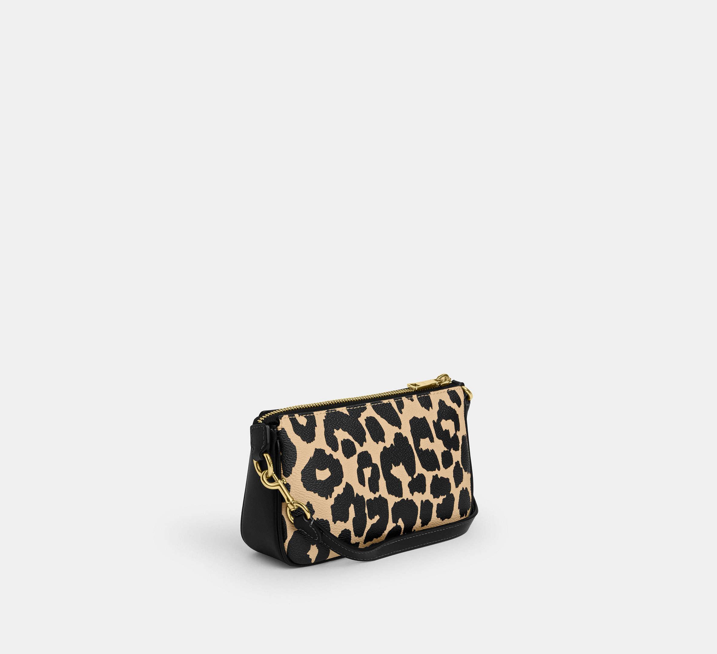 Coach very leopard clutch