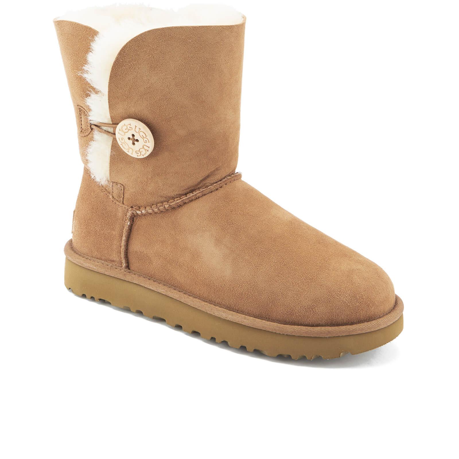 tan bailey button uggs