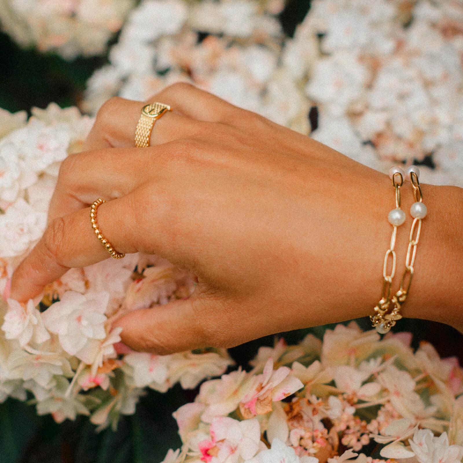 DAISY LONDON on Instagram: “The perfect ring stack doesn't exist... until  now. We love @glowhappiness_beauty combo ✨” | Daisy london, Perfect ring, Daisy  jewelry