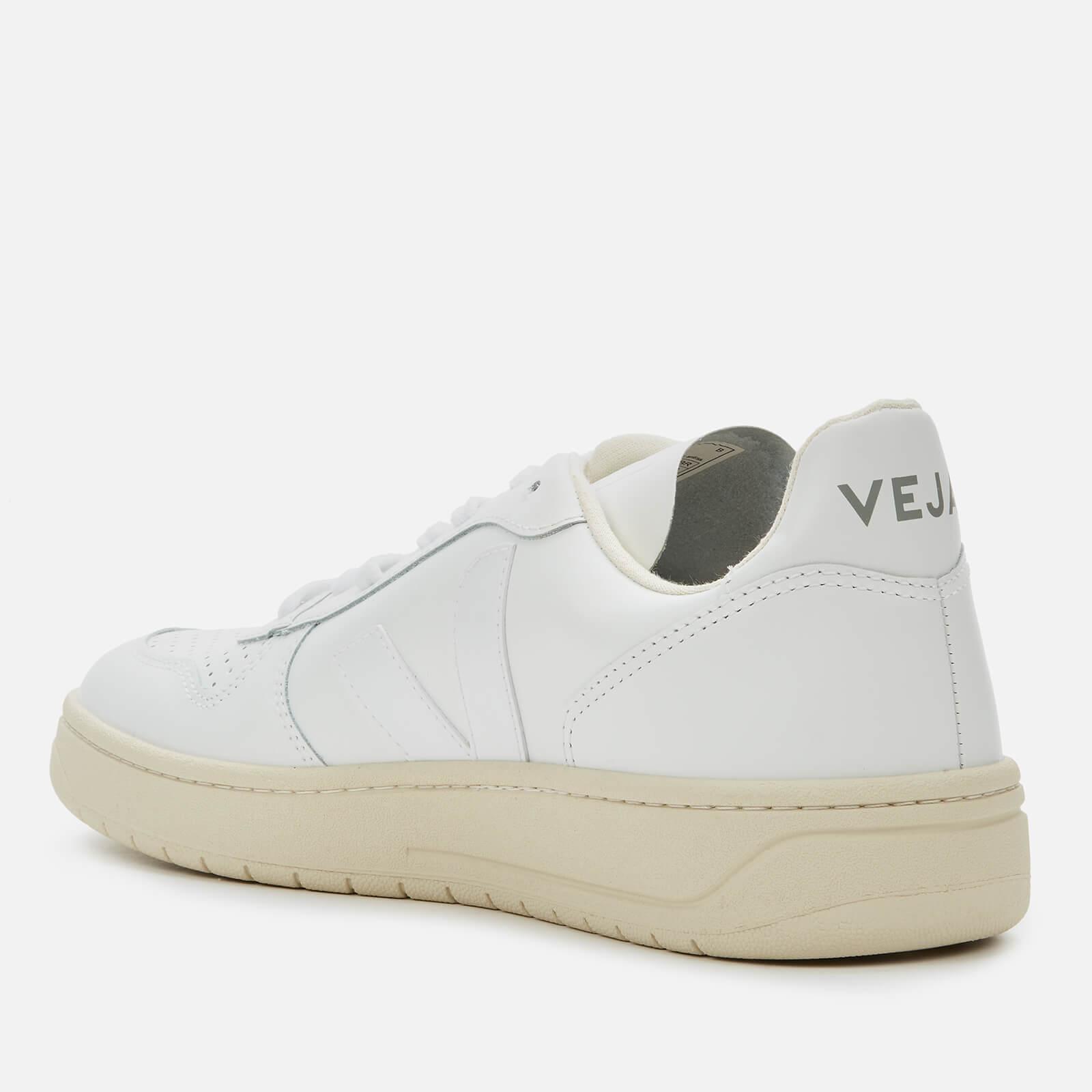 vejas all white
