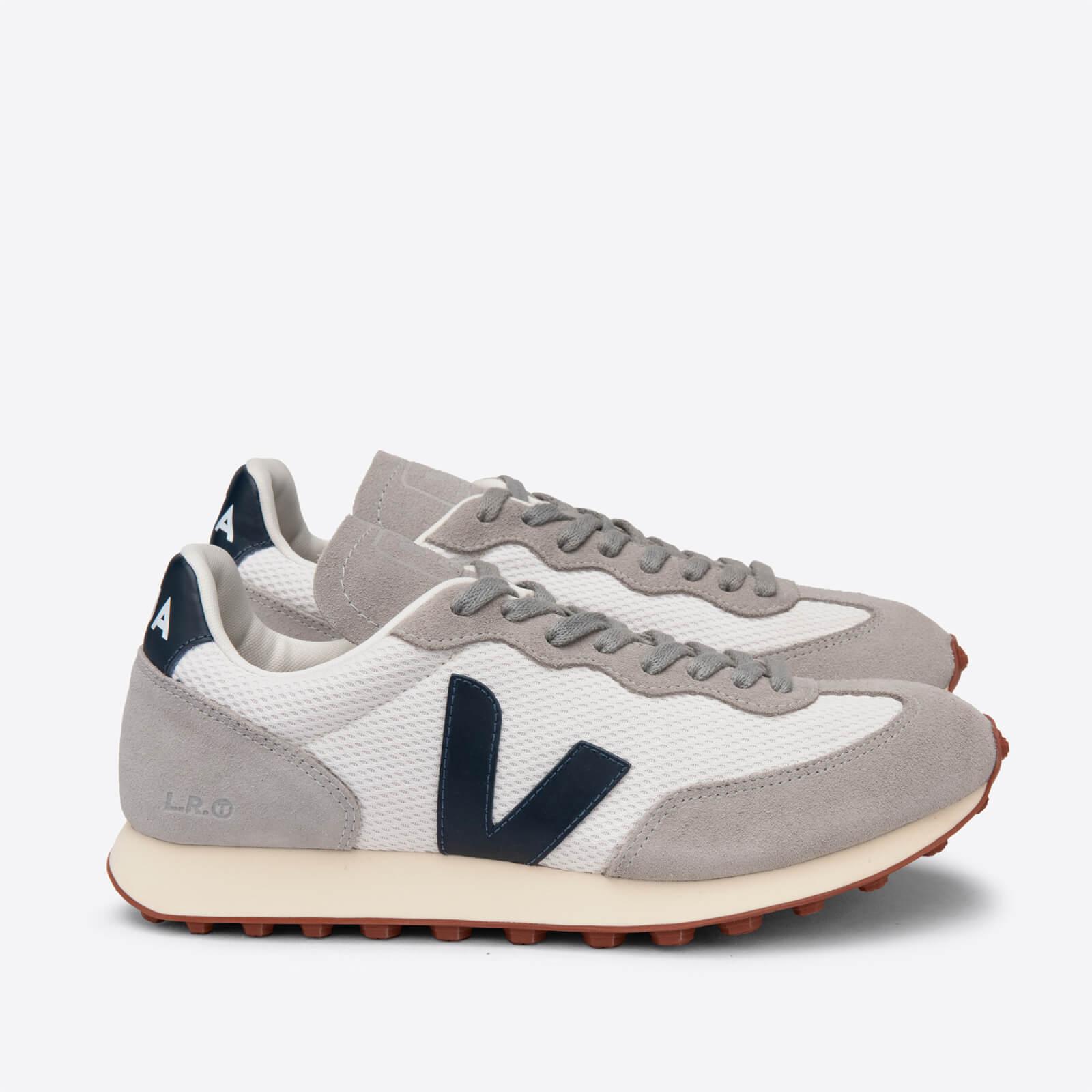 Veja Rio Branco Running Style Trainers in Grey (Gray) for Men | Lyst