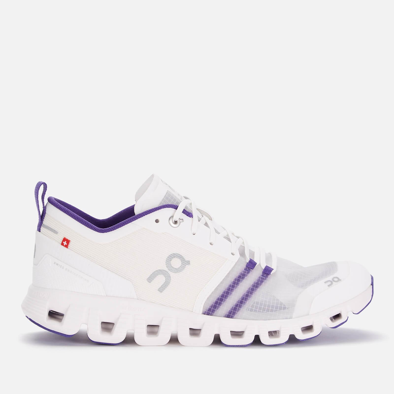 on cloud x shift trainers