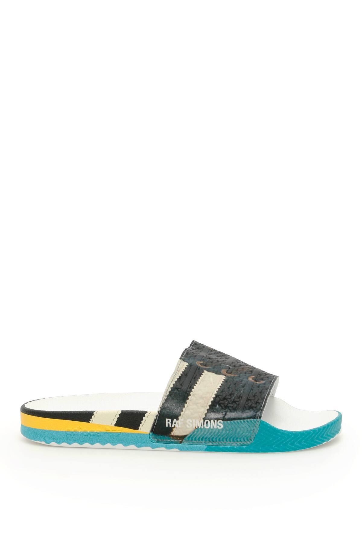 blue and yellow sambas