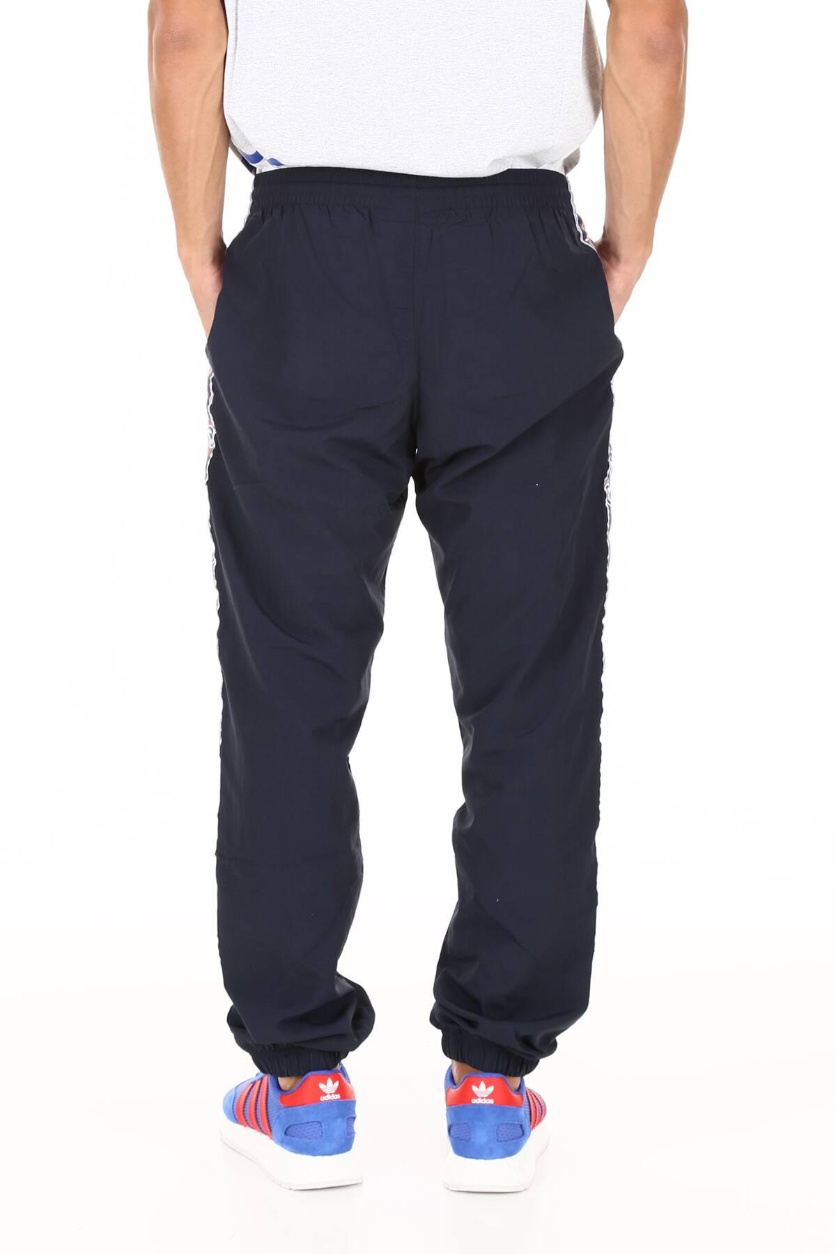 joggers with elastic cuffs