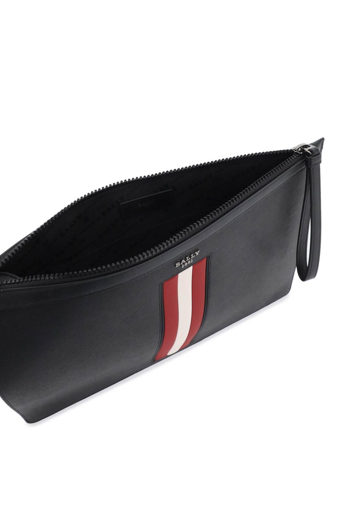 Pouch bally top