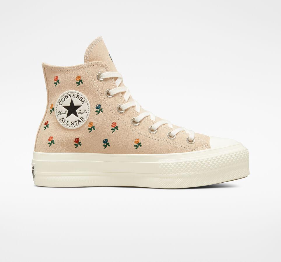 Converse Chuck Taylor All Star Lift Platform Embroidered Roses in