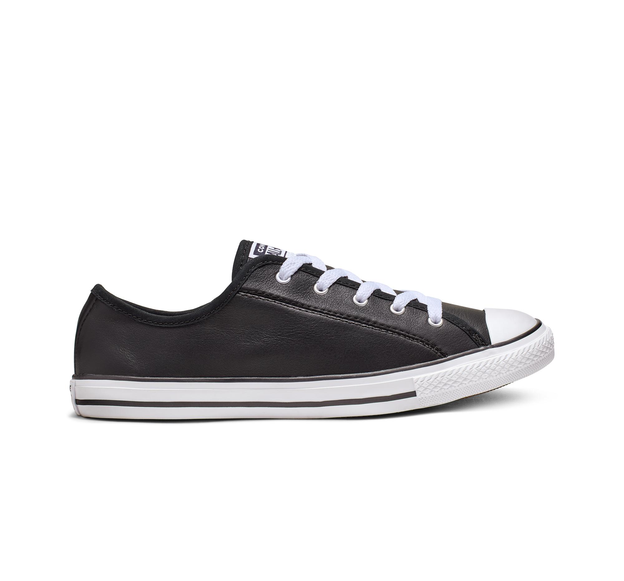 chucks dainty leder