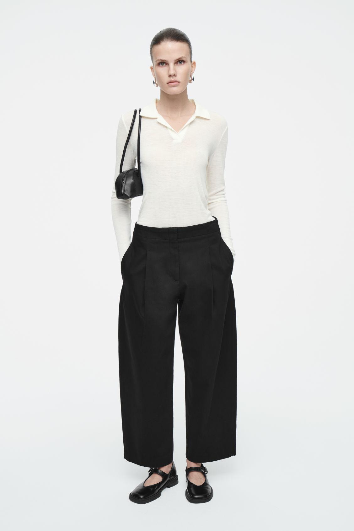 COS Pleated Barrel-leg Chinos in Black | Lyst
