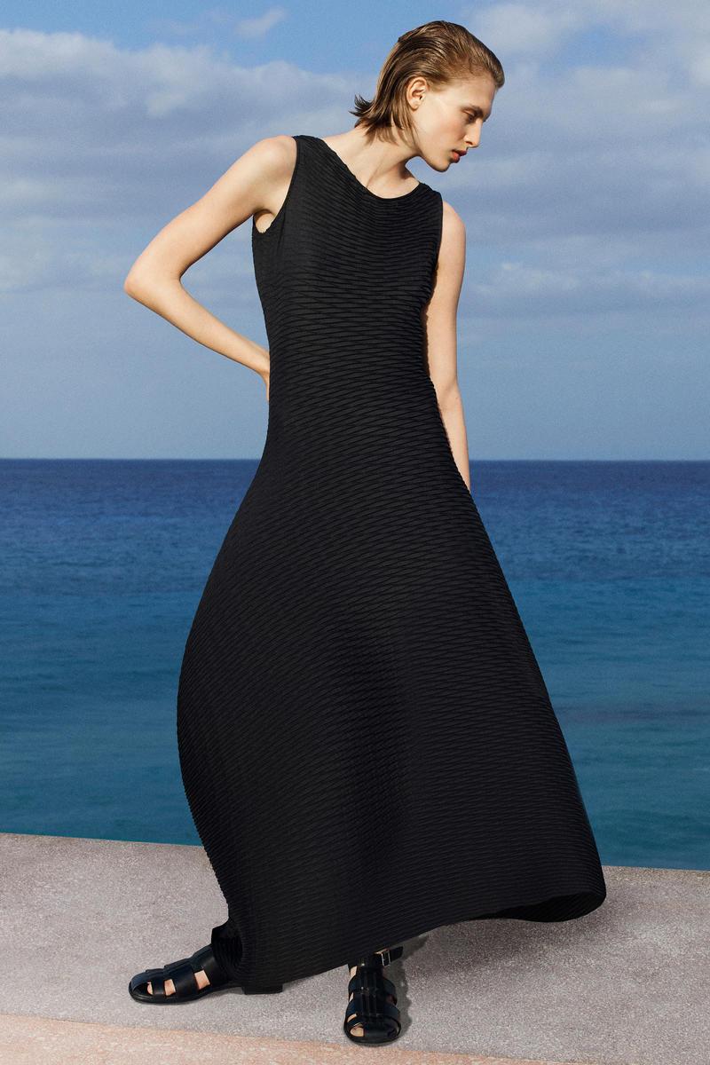cos knitted pleated maxi dress PLEATED KNITTED MAXI DRESS