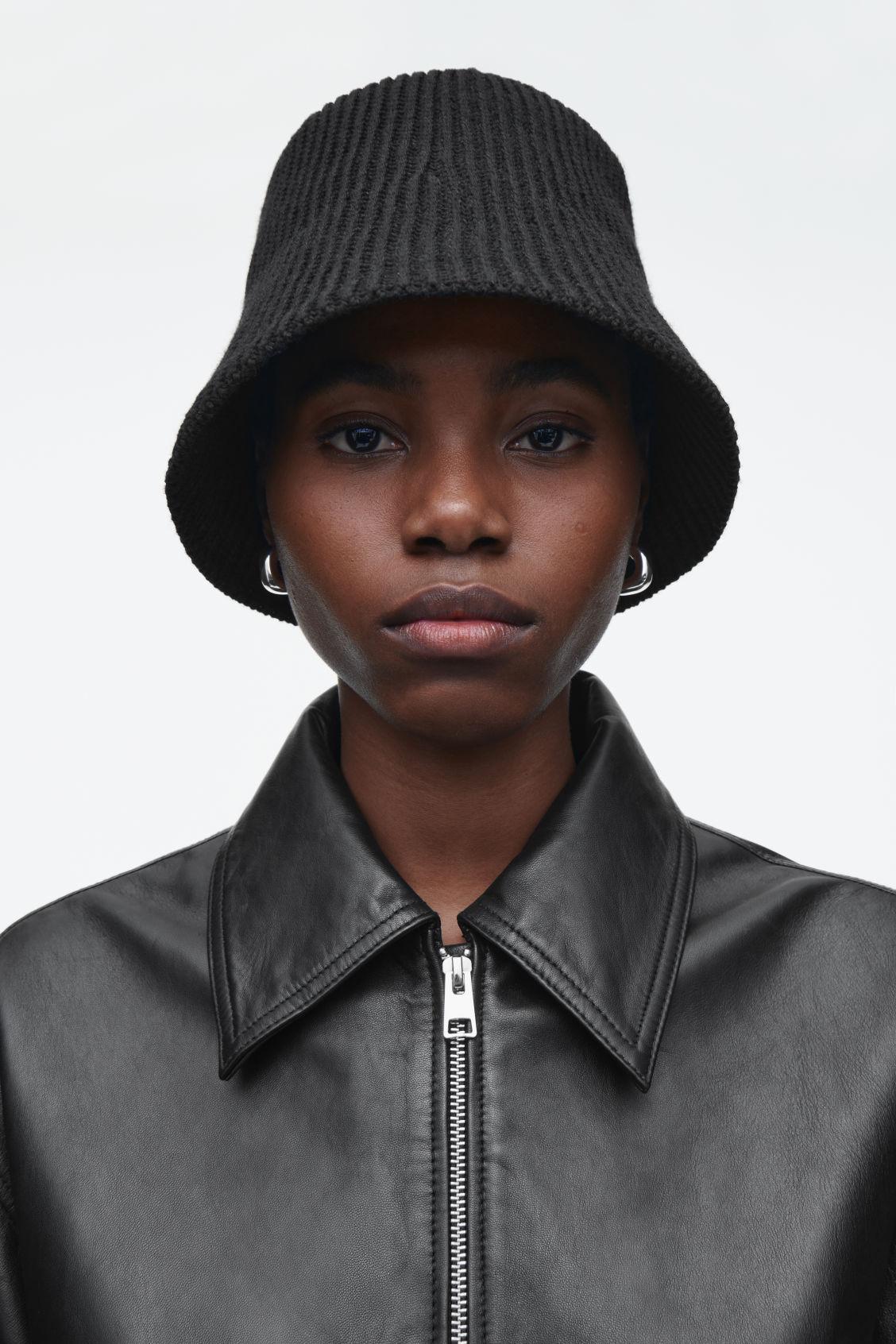 Cos Felted Wool Bucket Black Hat FELTED-WOOL BUCKET HAT - BLACK | COS US main image 4